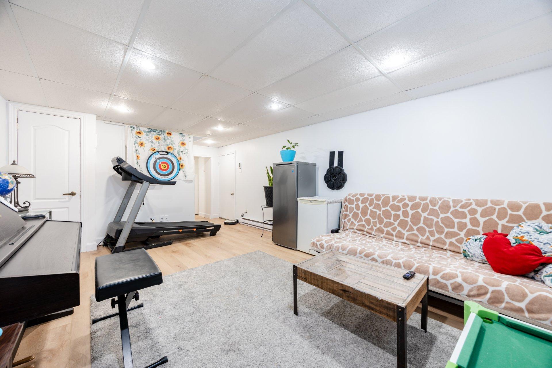 









204


5e Avenue

,
Laval (Laval-des-Rapides),




QC
H7N4M6

