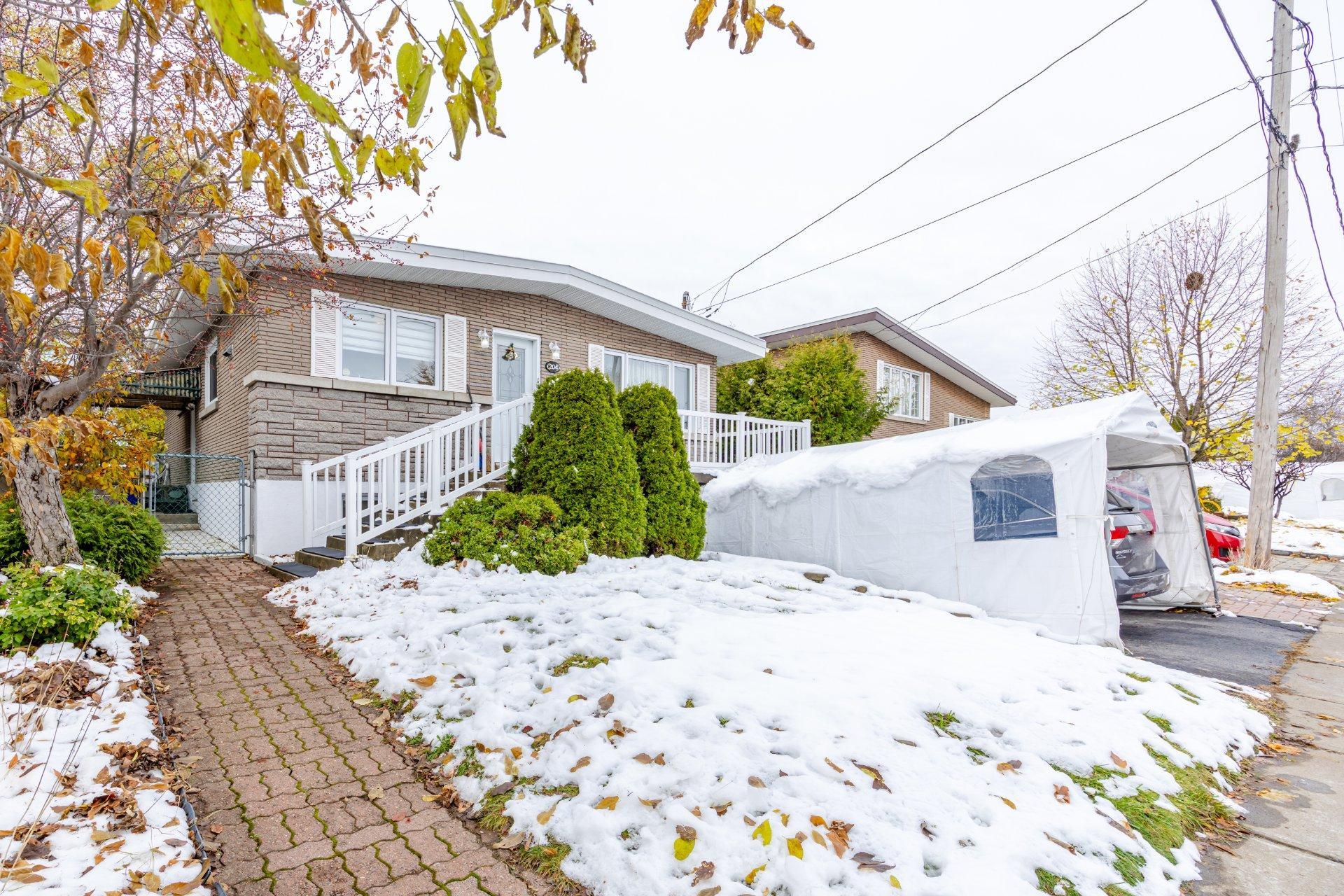 









204


5e Avenue

,
Laval (Laval-des-Rapides),




QC
H7N4M6

