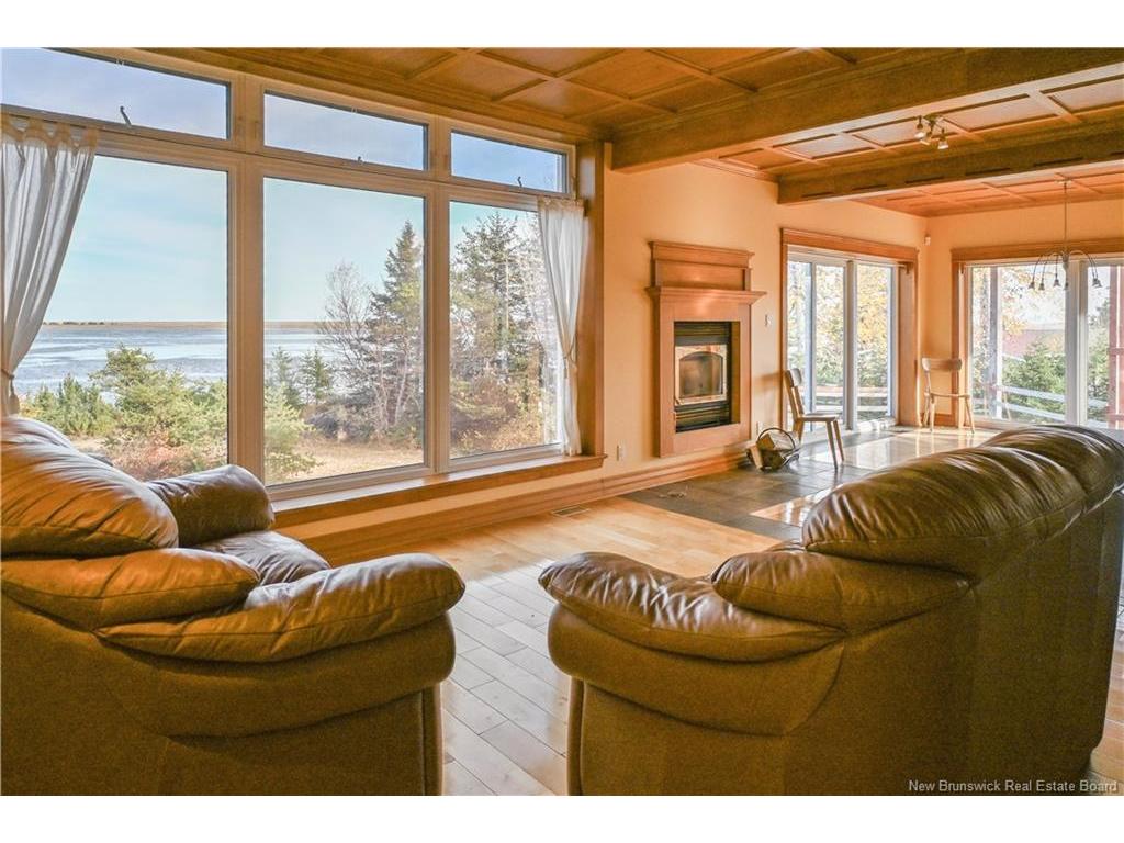 









328


chemin Mclaughlin

RD,
Pointe-à-Bouleau,




NB
E1X 2G2

