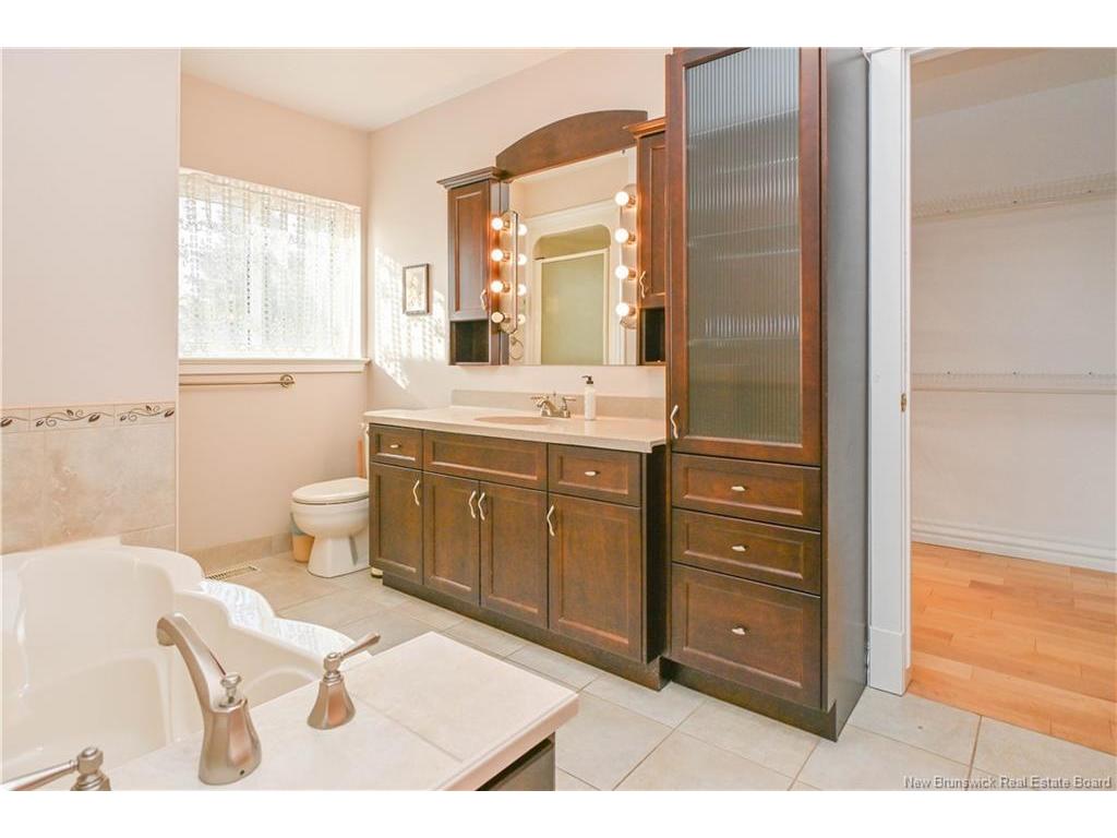 









328


chemin Mclaughlin

RD,
Pointe-à-Bouleau,




NB
E1X 2G2

