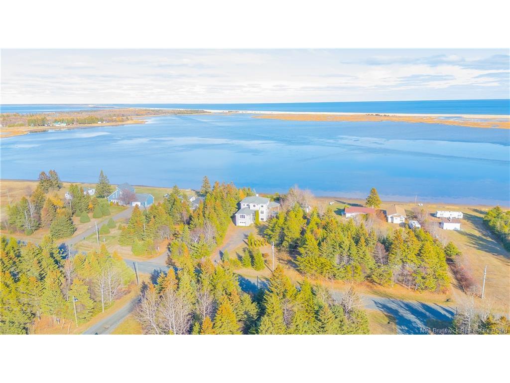









328


chemin Mclaughlin

RD,
Pointe-à-Bouleau,




NB
E1X 2G2

