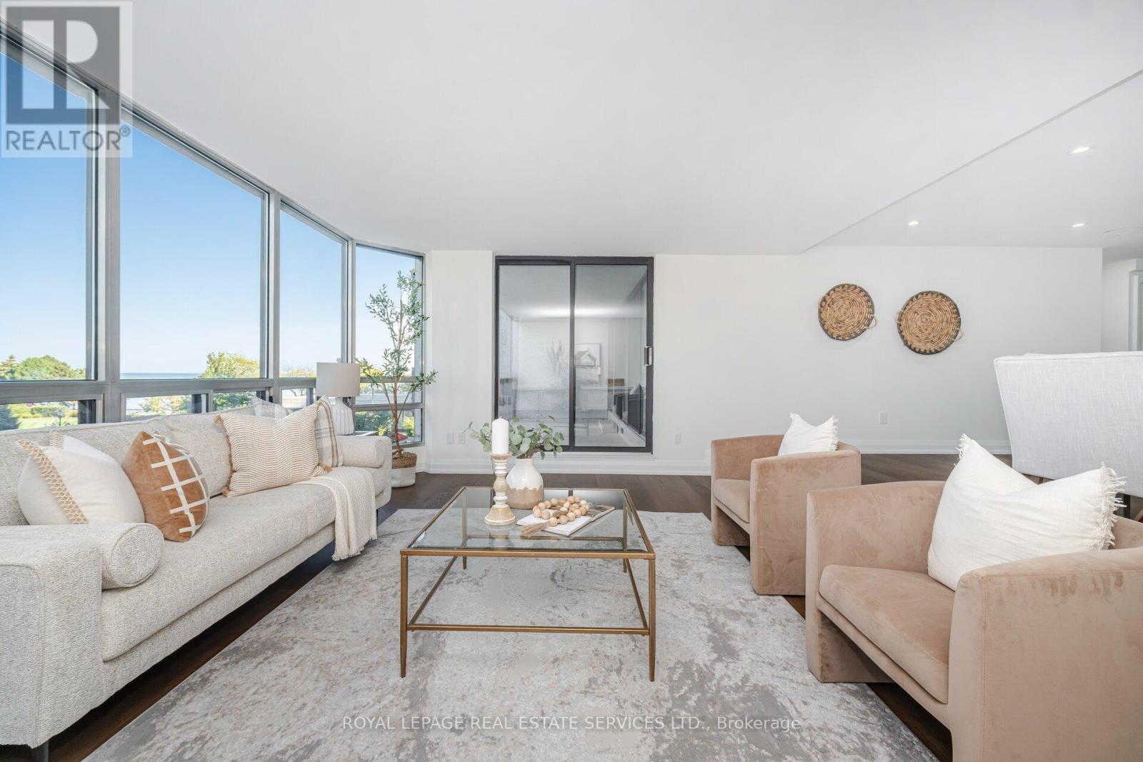 












306 - 2180 MARINE DRIVE

,
Oakville,




Ontario
L6L5V2

