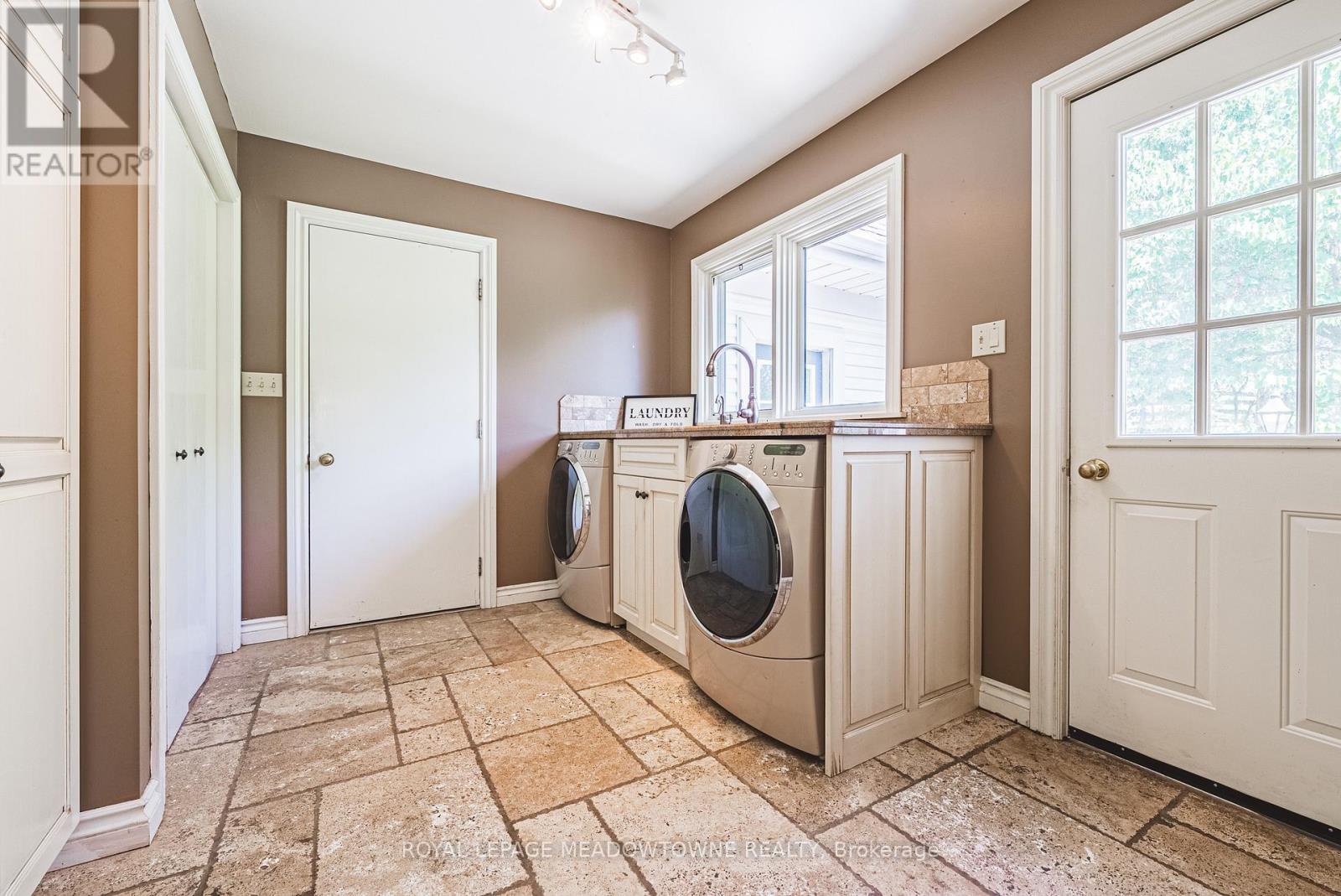 












2368 #17 HALDIMAND ROAD

,
Haldimand,




Ontario
N0A1E0

