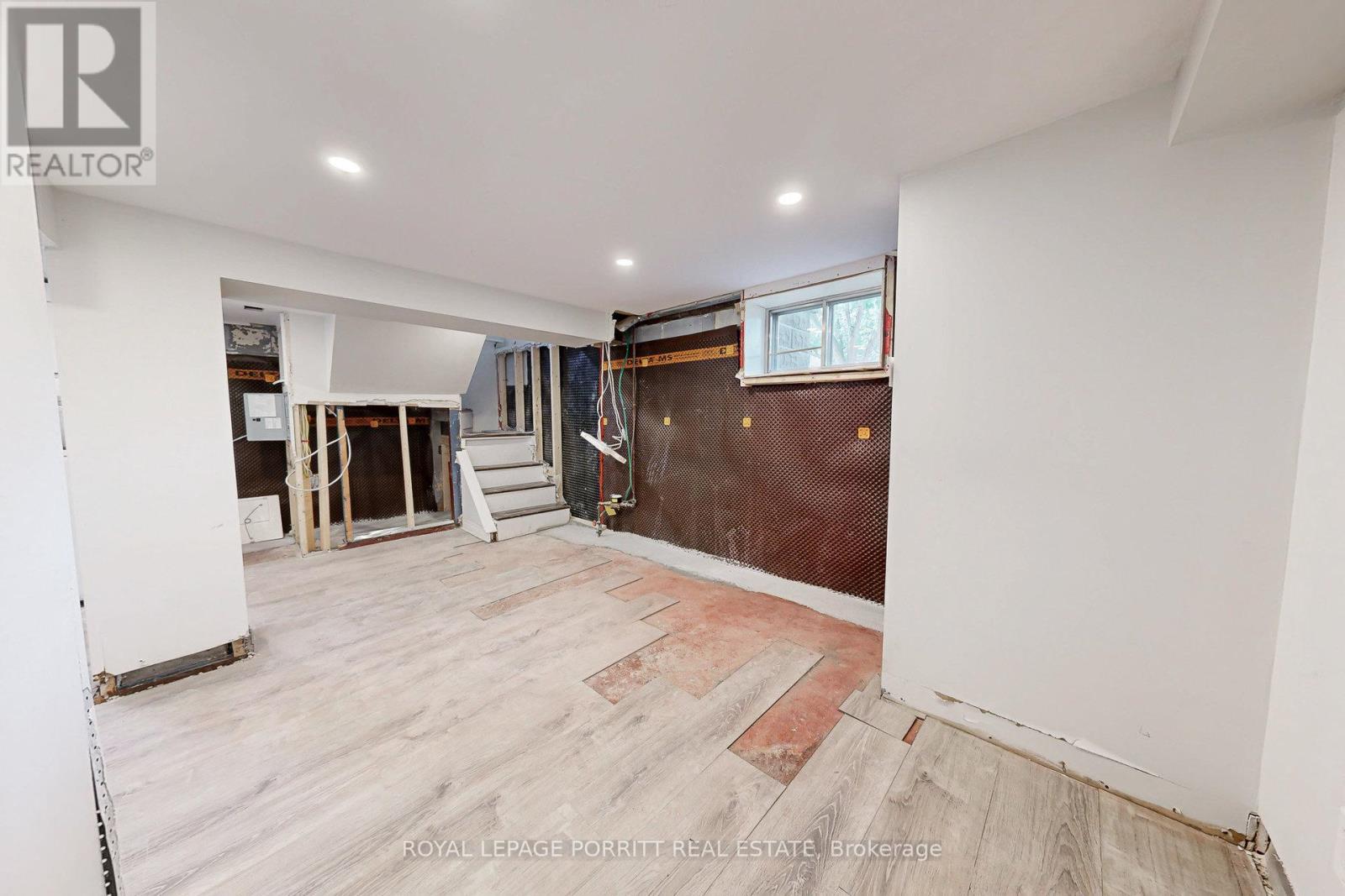 












217 ALDERBRAE AVENUE

,
Toronto,




Ontario
M8W4K4

