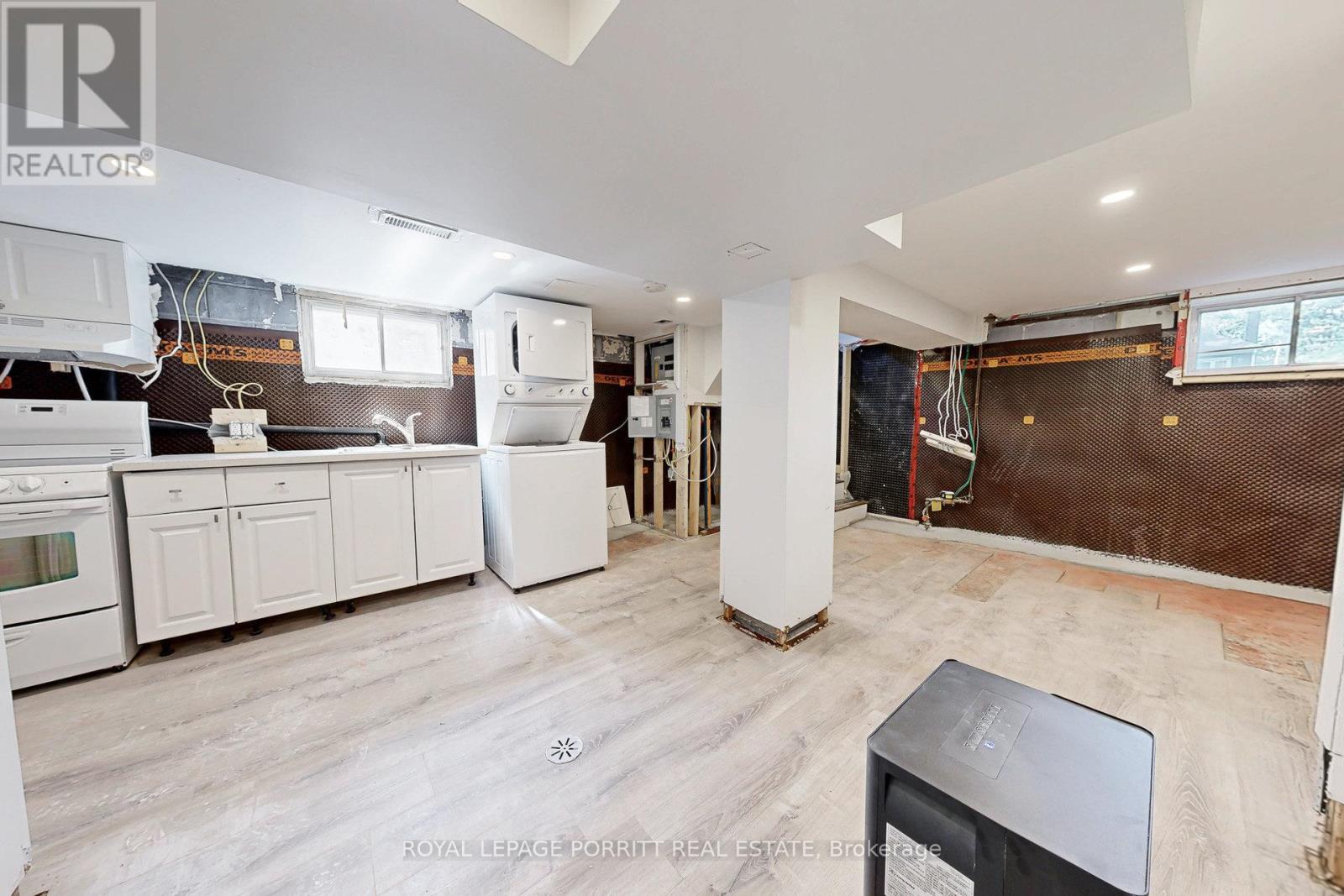 












217 ALDERBRAE AVENUE

,
Toronto,




Ontario
M8W4K4

