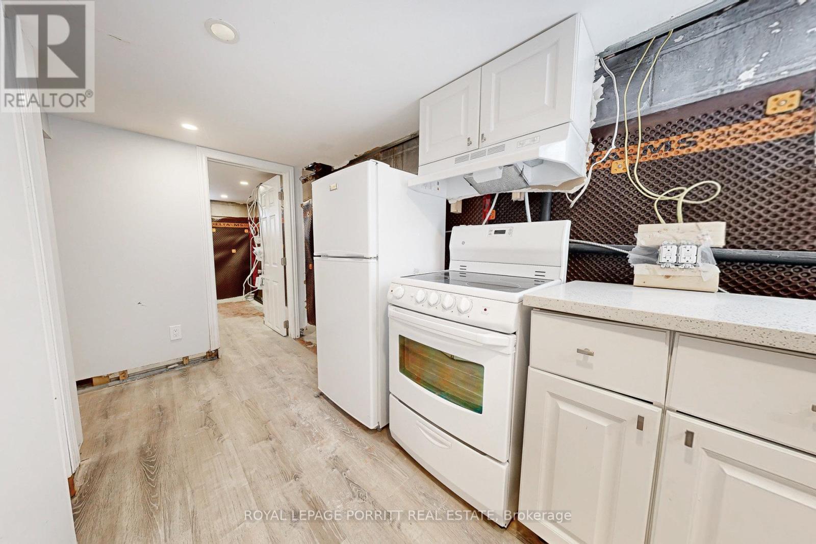 












217 ALDERBRAE AVENUE

,
Toronto,




Ontario
M8W4K4

