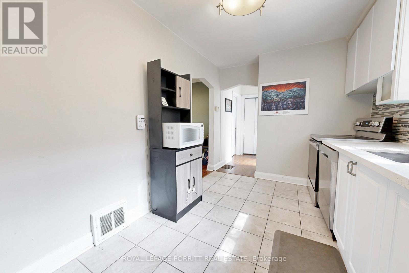 












217 ALDERBRAE AVENUE

,
Toronto,




Ontario
M8W4K4

