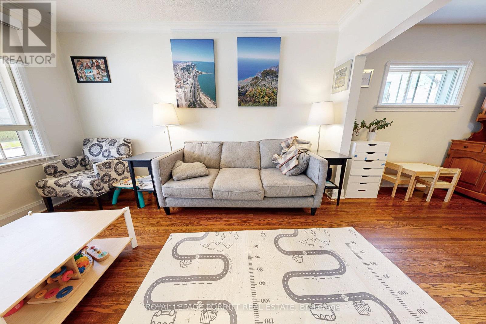 












217 ALDERBRAE AVENUE

,
Toronto,




Ontario
M8W4K4

