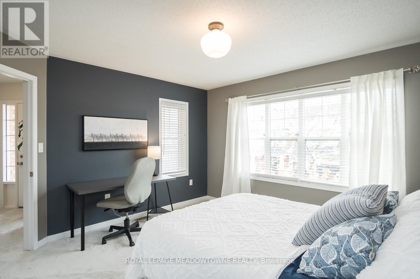 












720 LINGEN CRESCENT

,
Milton,




Ontario
L9T0E5

