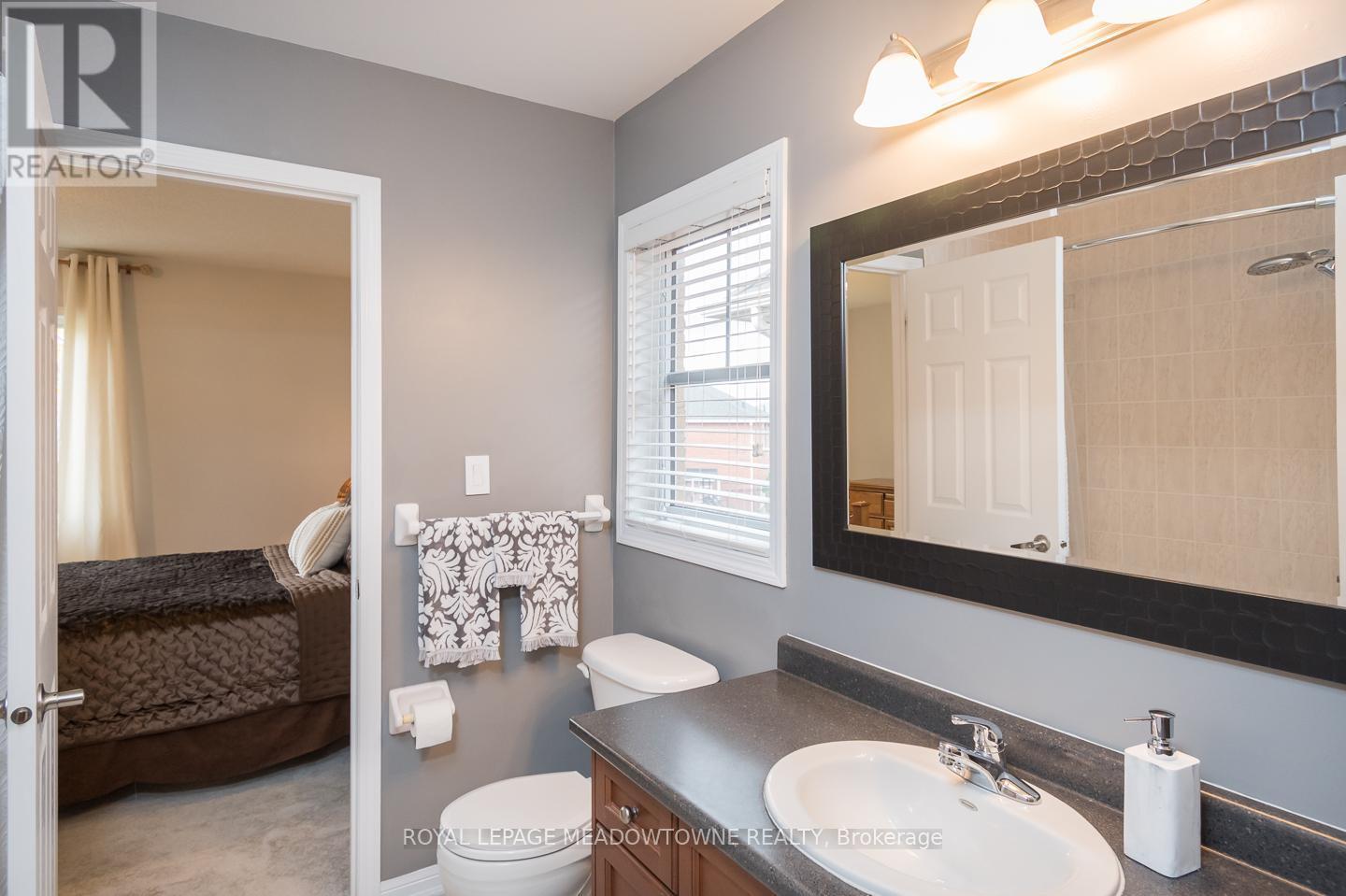 












720 LINGEN CRESCENT

,
Milton,




Ontario
L9T0E5

