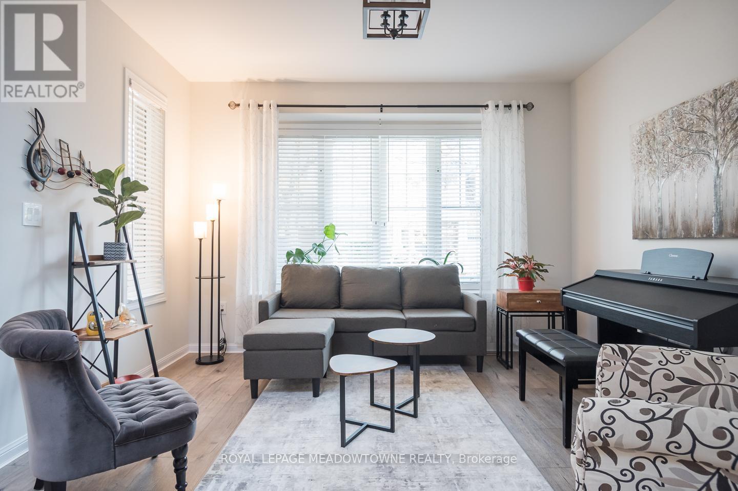 












720 LINGEN CRESCENT

,
Milton,




Ontario
L9T0E5

