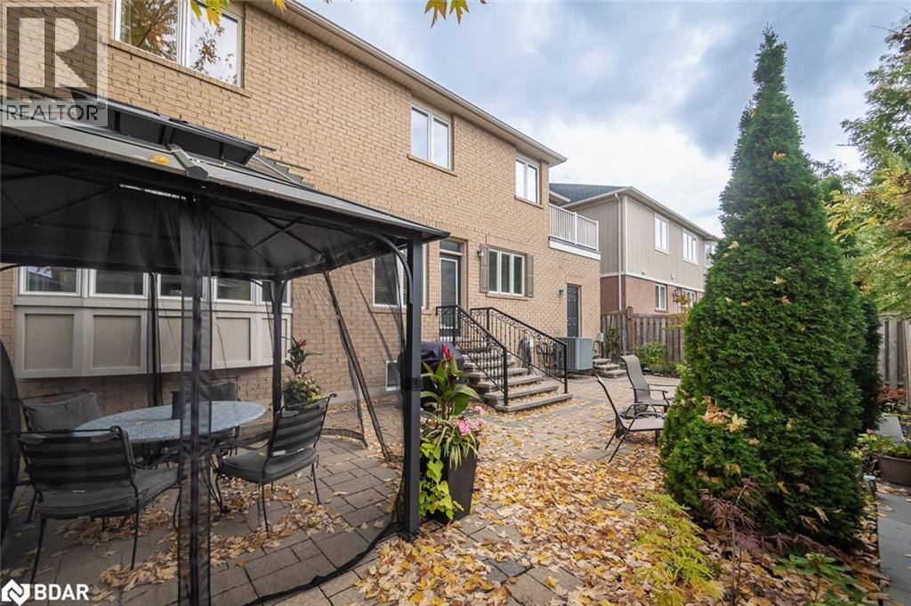 












720 LINGEN Crescent

,
Milton,




Ontario
L9T0E5

