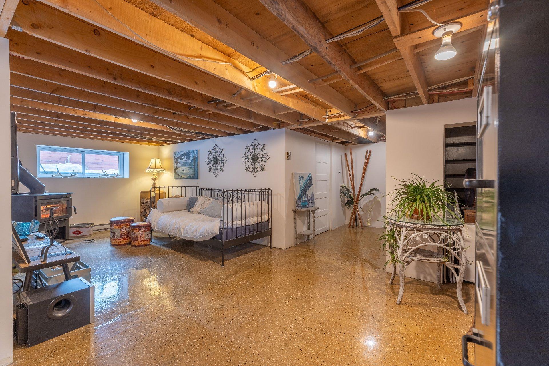 









421


Ch. Ferland

,
Saint-Michel-des-Saints,




QC
J0K3B0

