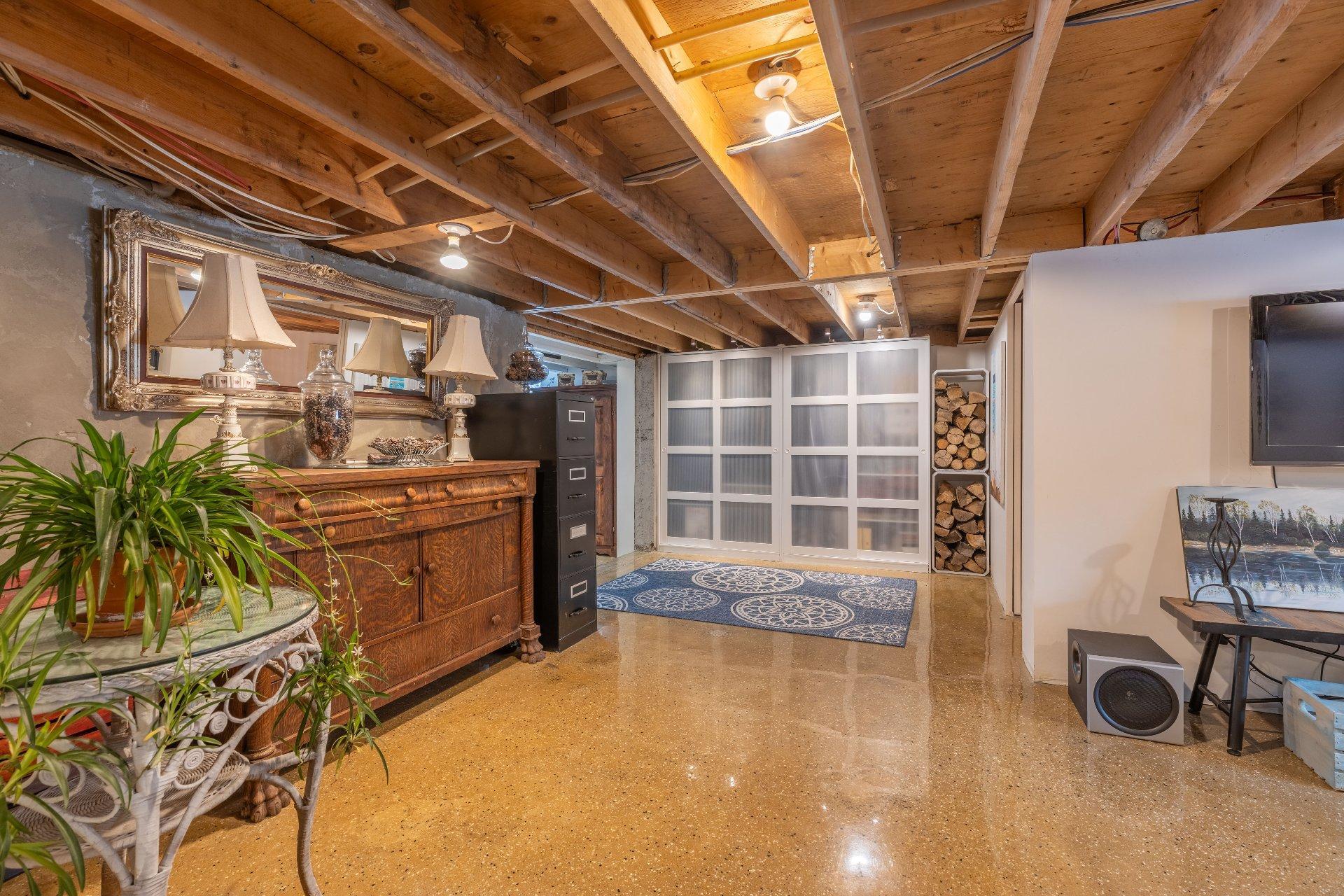 









421


Ch. Ferland

,
Saint-Michel-des-Saints,




QC
J0K3B0

