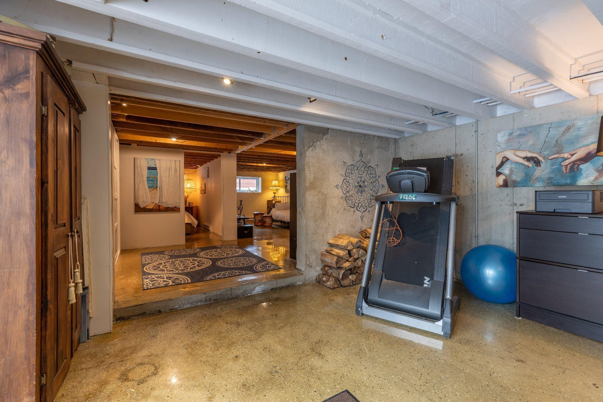 









421


Ch. Ferland

,
Saint-Michel-des-Saints,




QC
J0K3B0

