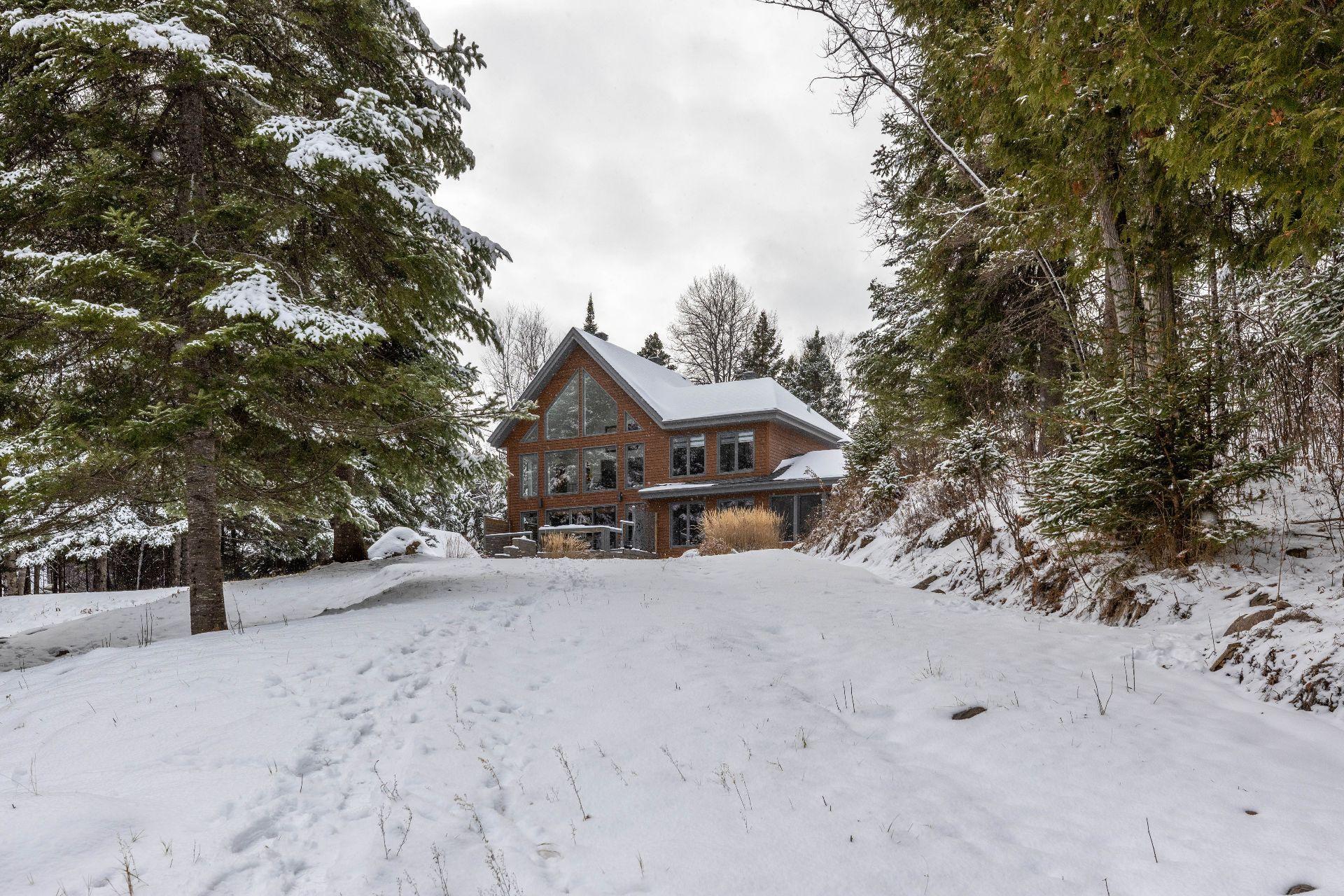 









421


Ch. Ferland

,
Saint-Michel-des-Saints,




QC
J0K3B0

