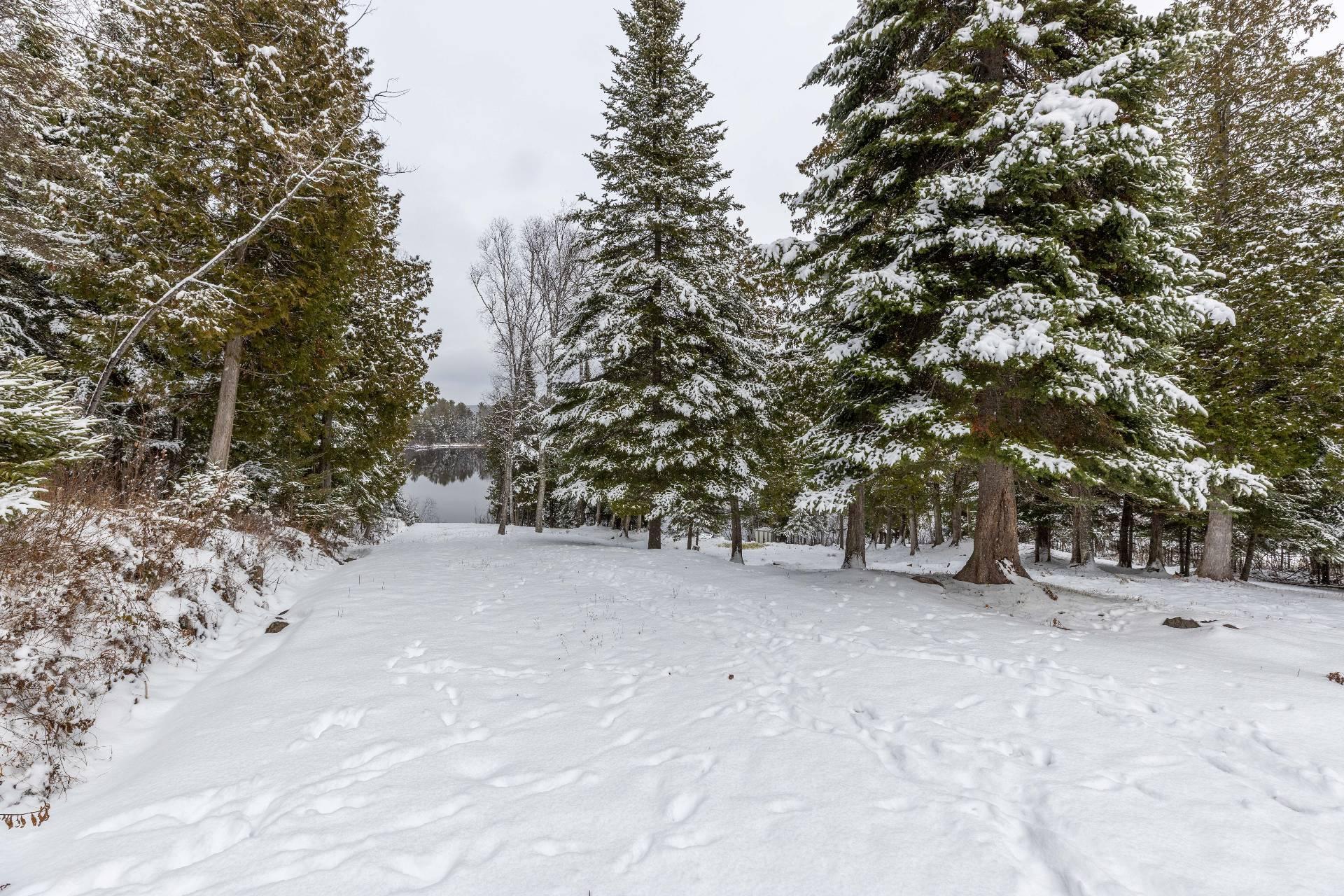 









421


Ch. Ferland

,
Saint-Michel-des-Saints,




QC
J0K3B0

