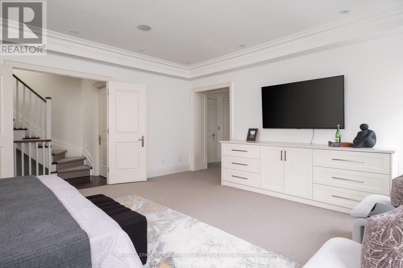 












TH D - 22 BIRCH AVENUE

,
Toronto,




Ontario
M4V1C8

