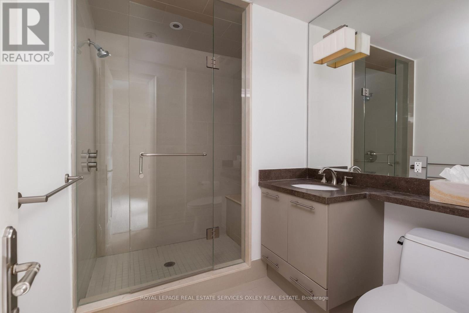 












TH D - 22 BIRCH AVENUE

,
Toronto,




Ontario
M4V1C8

