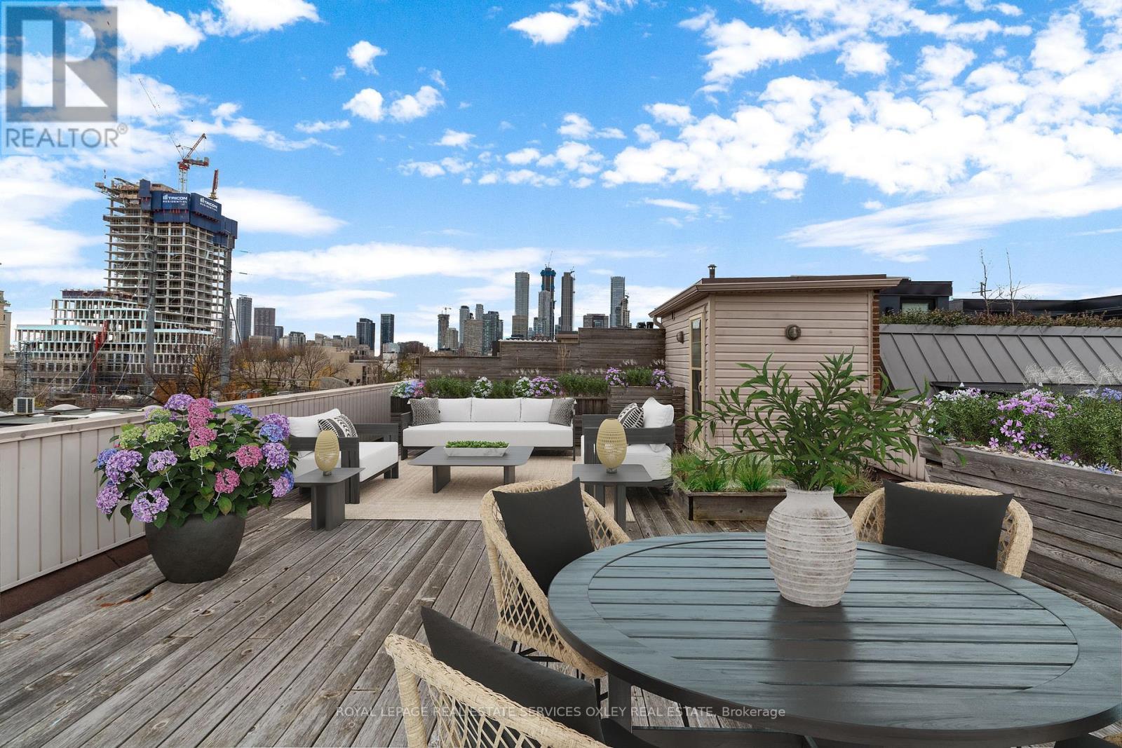 












TH D - 22 BIRCH AVENUE

,
Toronto,




Ontario
M4V1C8

