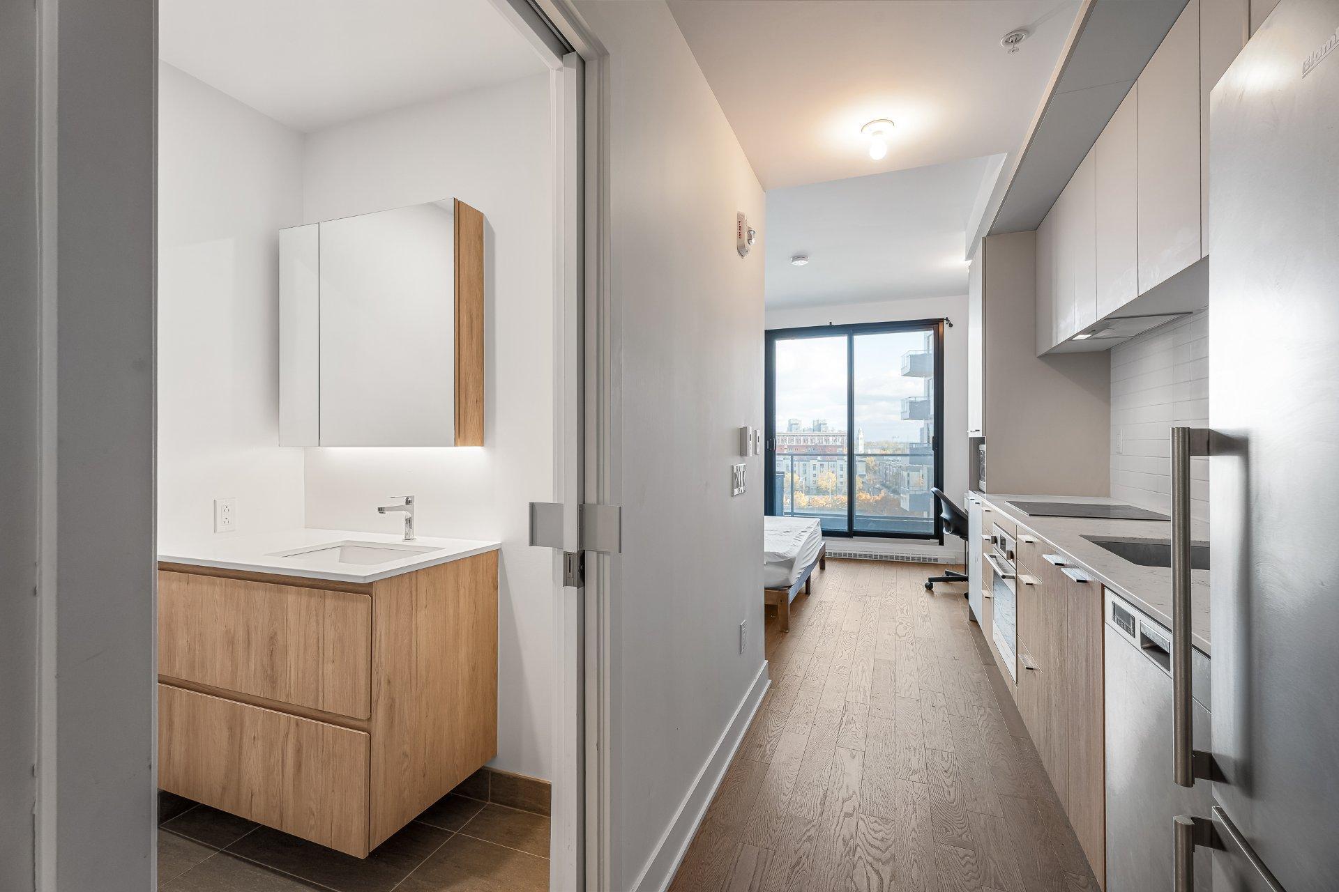 









1150


Boul. René-Lévesque E.

, 722,
Montréal (Ville-Marie),




QC
H9B1X7

