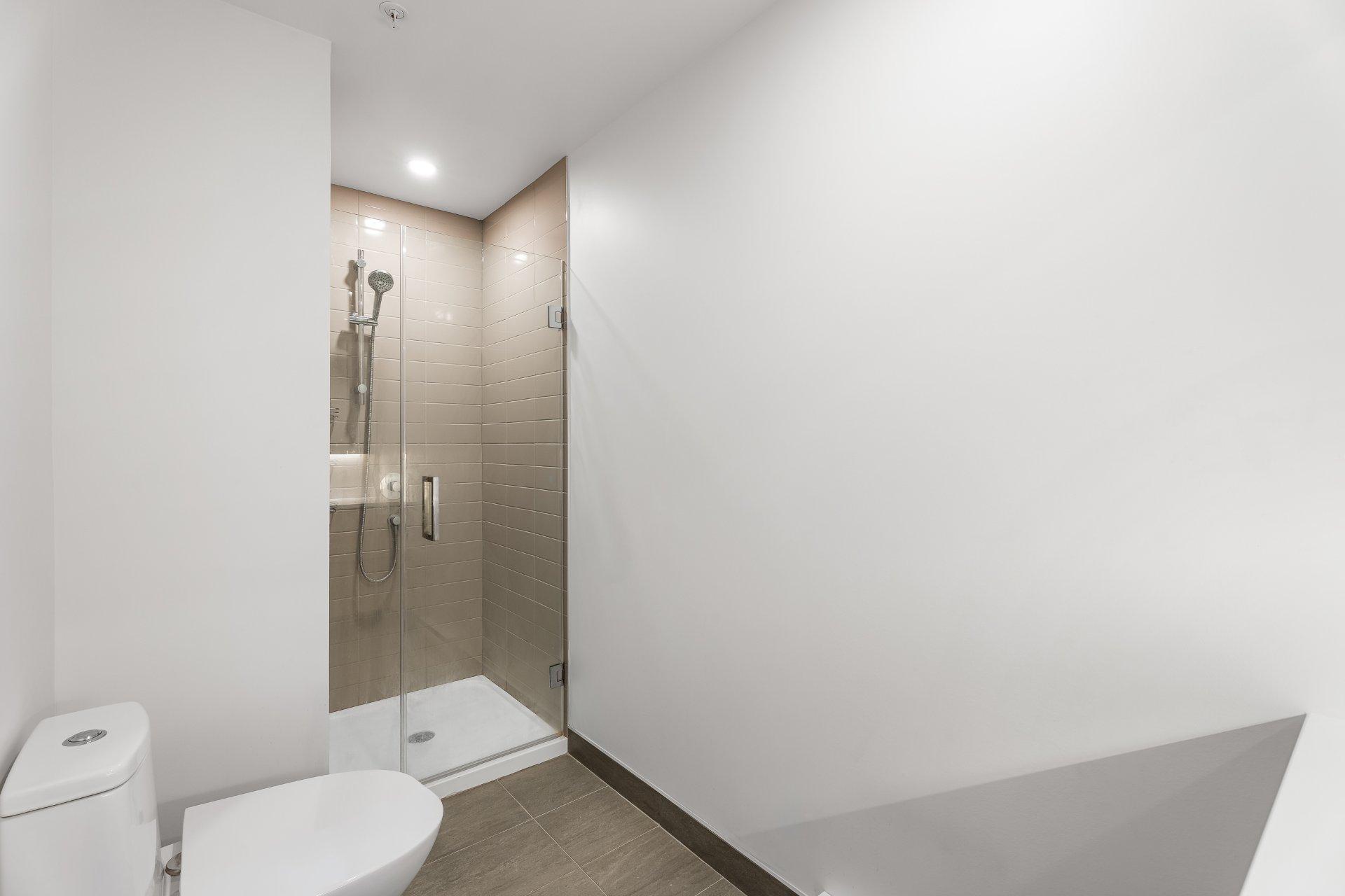 









1150


Boul. René-Lévesque E.

, 722,
Montréal (Ville-Marie),




QC
H9B1X7

