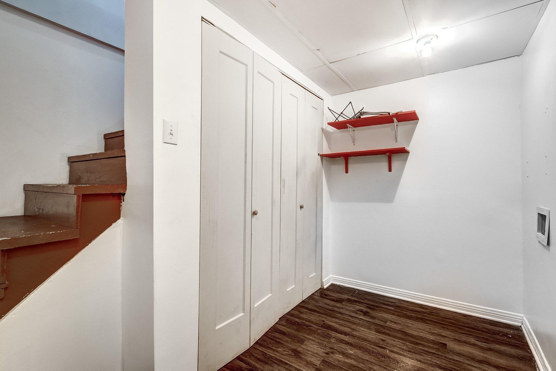 









44


Rue Brodeur

,
Longueuil (Le Vieux-Longueuil),




QC
J4J2S1

