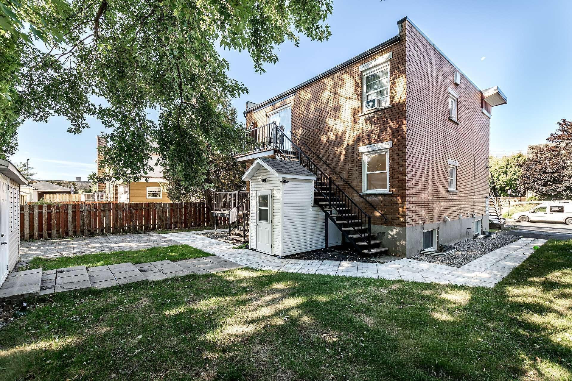 









44


Rue Brodeur

,
Longueuil (Le Vieux-Longueuil),




QC
J4J2S1

