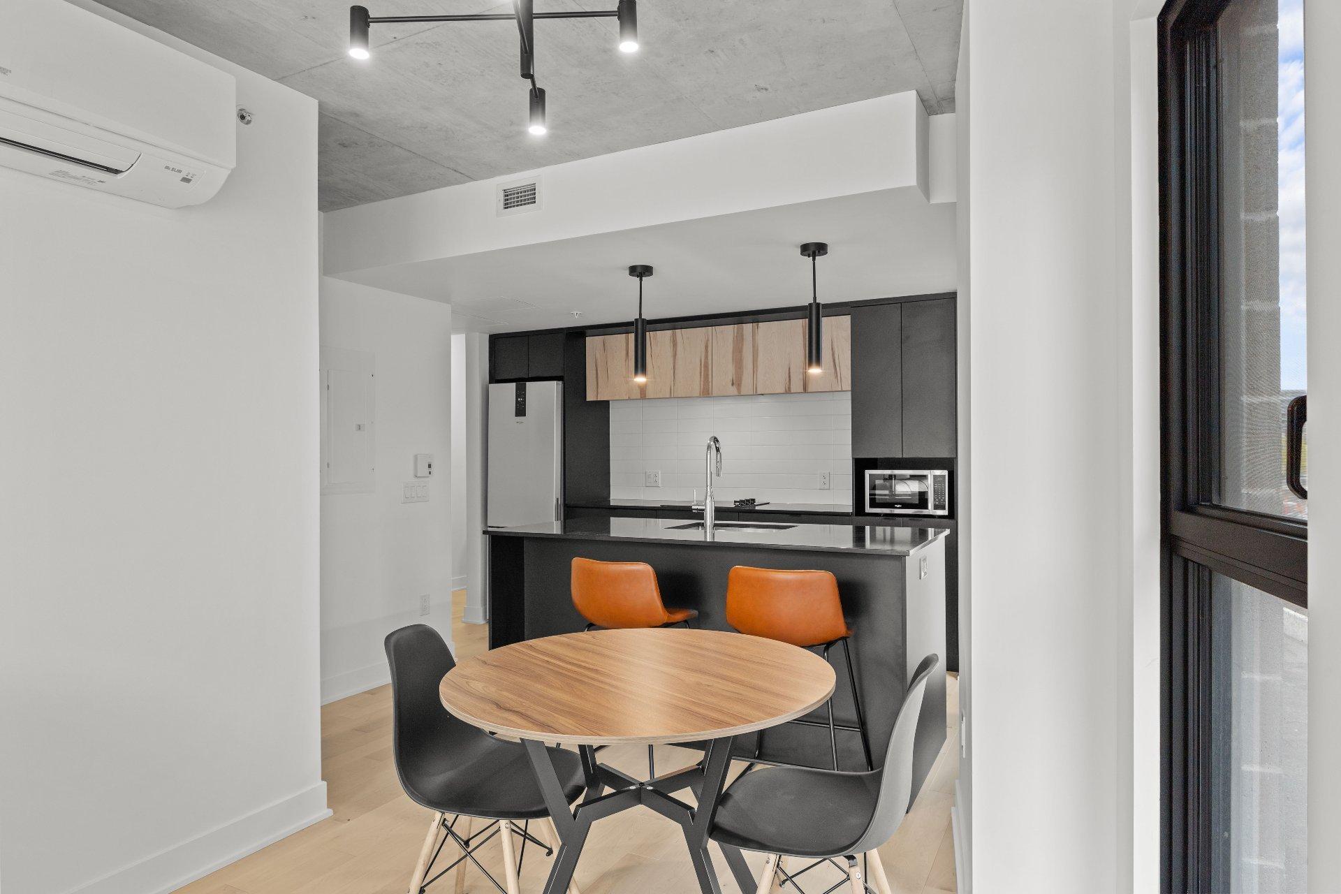 









1220


Boul. René-Lévesque E.

, 106,
Montréal (Ville-Marie),




QC
H2L0J7

