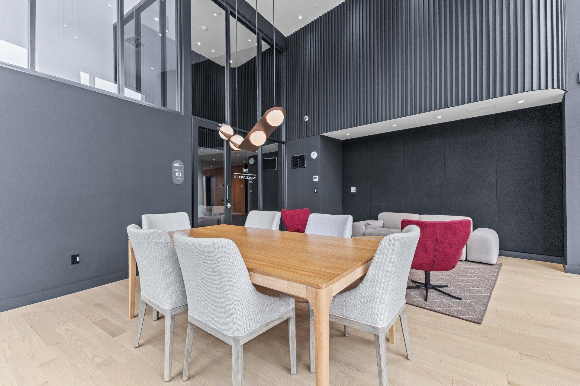 









1220


Boul. René-Lévesque E.

, 106,
Montréal (Ville-Marie),




QC
H2L0J7

