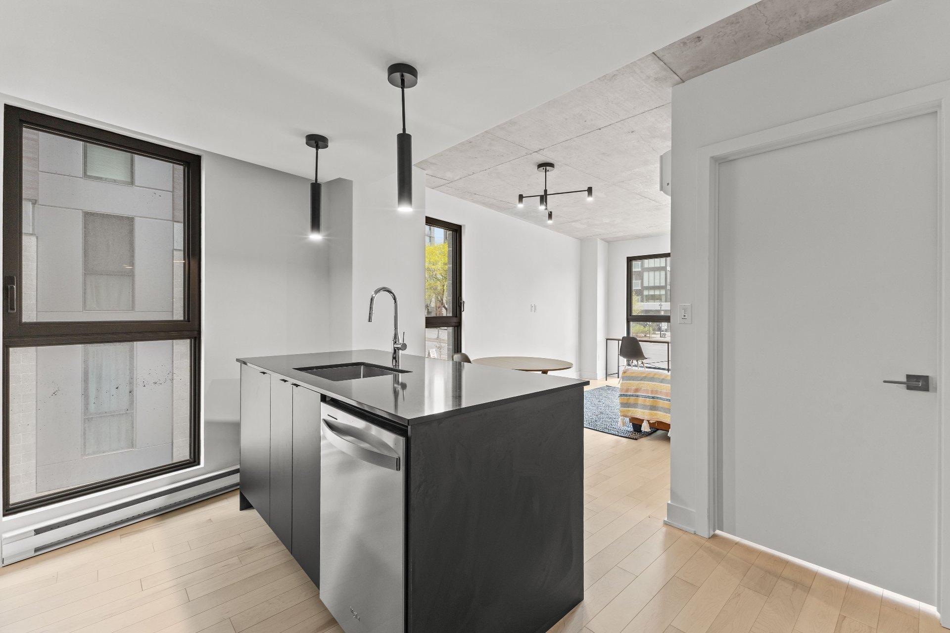 









1220


Boul. René-Lévesque E.

, 106,
Montréal (Ville-Marie),




QC
H2L0J7

