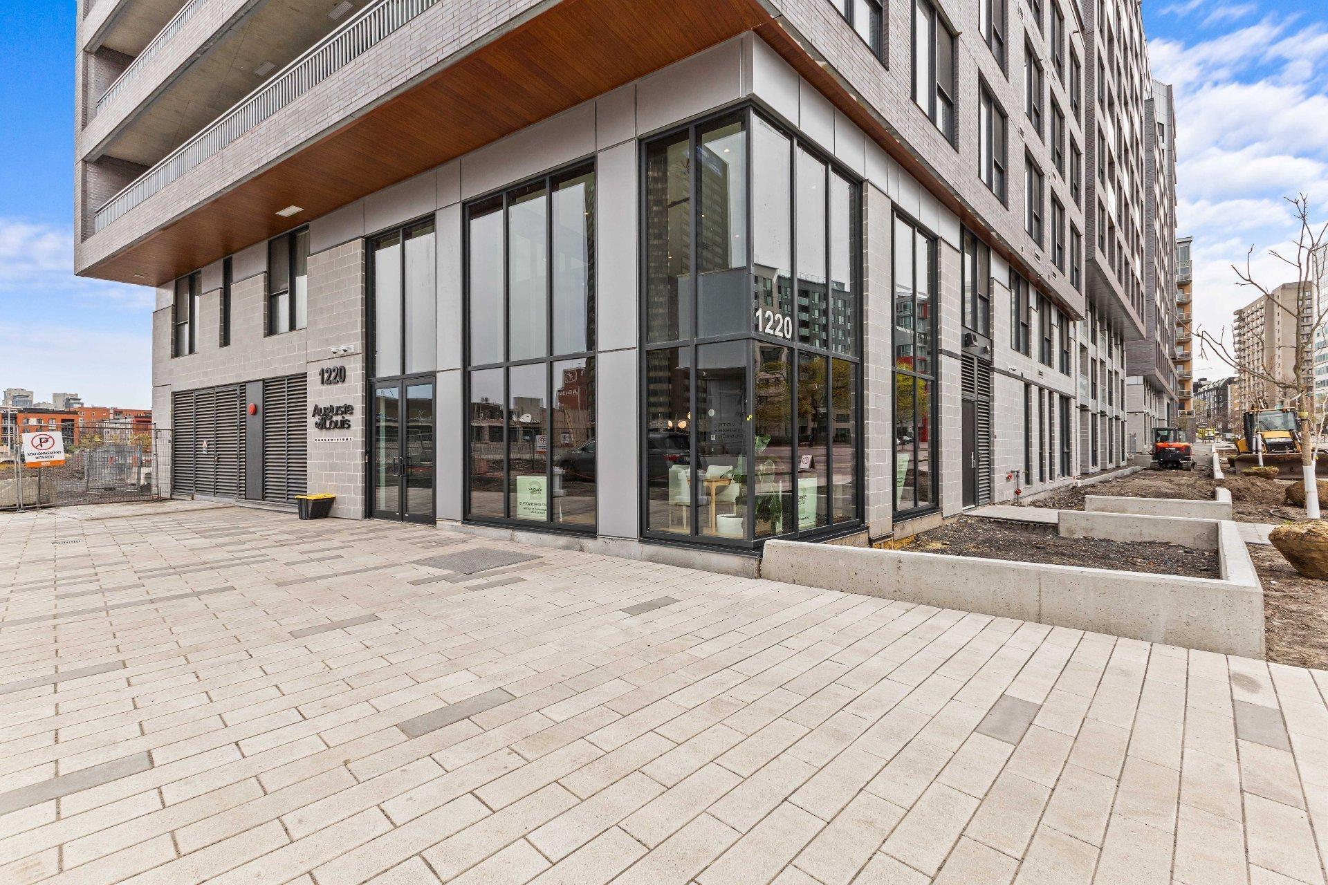 









1220


Boul. René-Lévesque E.

, 106,
Montréal (Ville-Marie),




QC
H2L0J7

