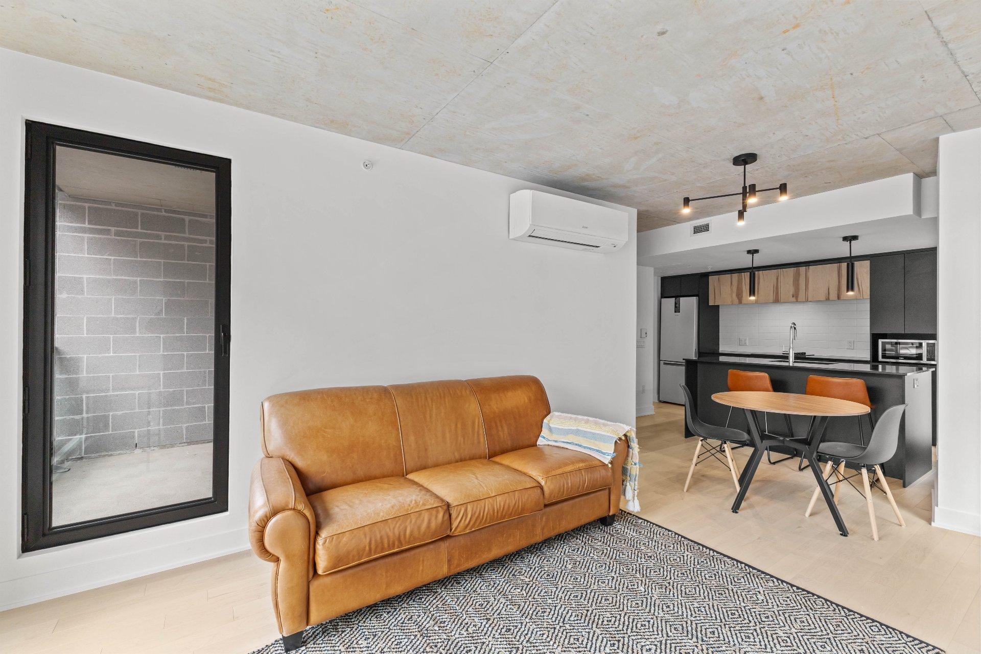 









1220


Boul. René-Lévesque E.

, 106,
Montréal (Ville-Marie),




QC
H2L0J7

