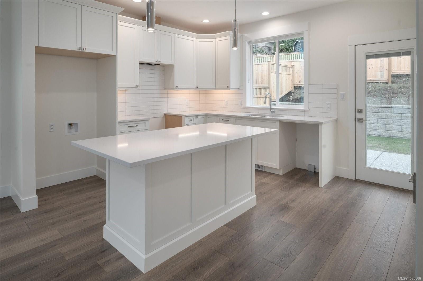 









4546


Suncrest

Rd,
Nanaimo,




BC
V9T 0M6

