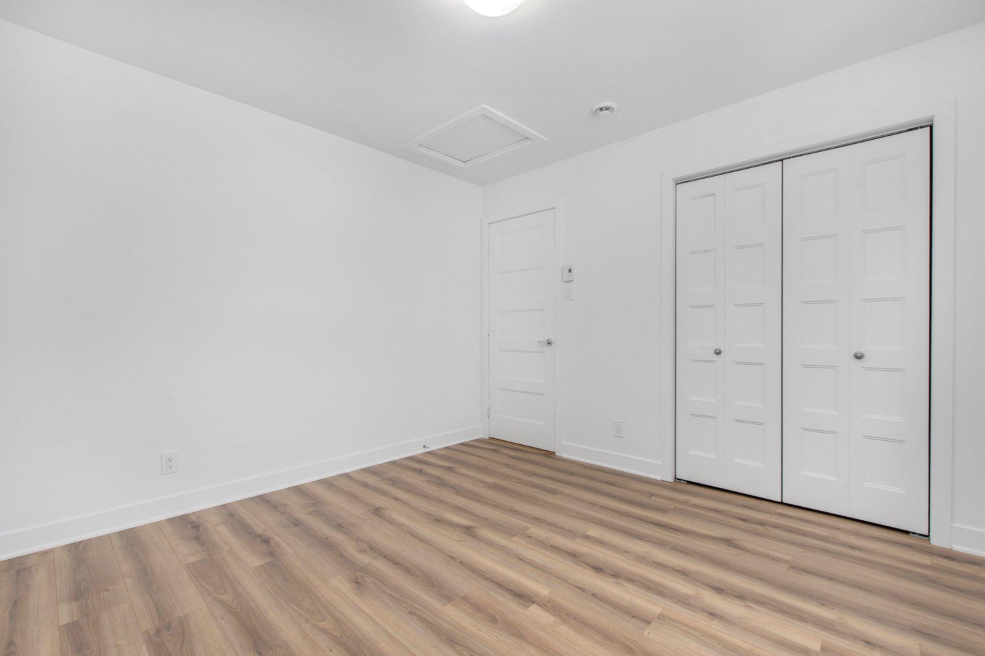 









1493

 - 1595


Av. Rawlinson

,
Mascouche,




QC
J7K1X5

