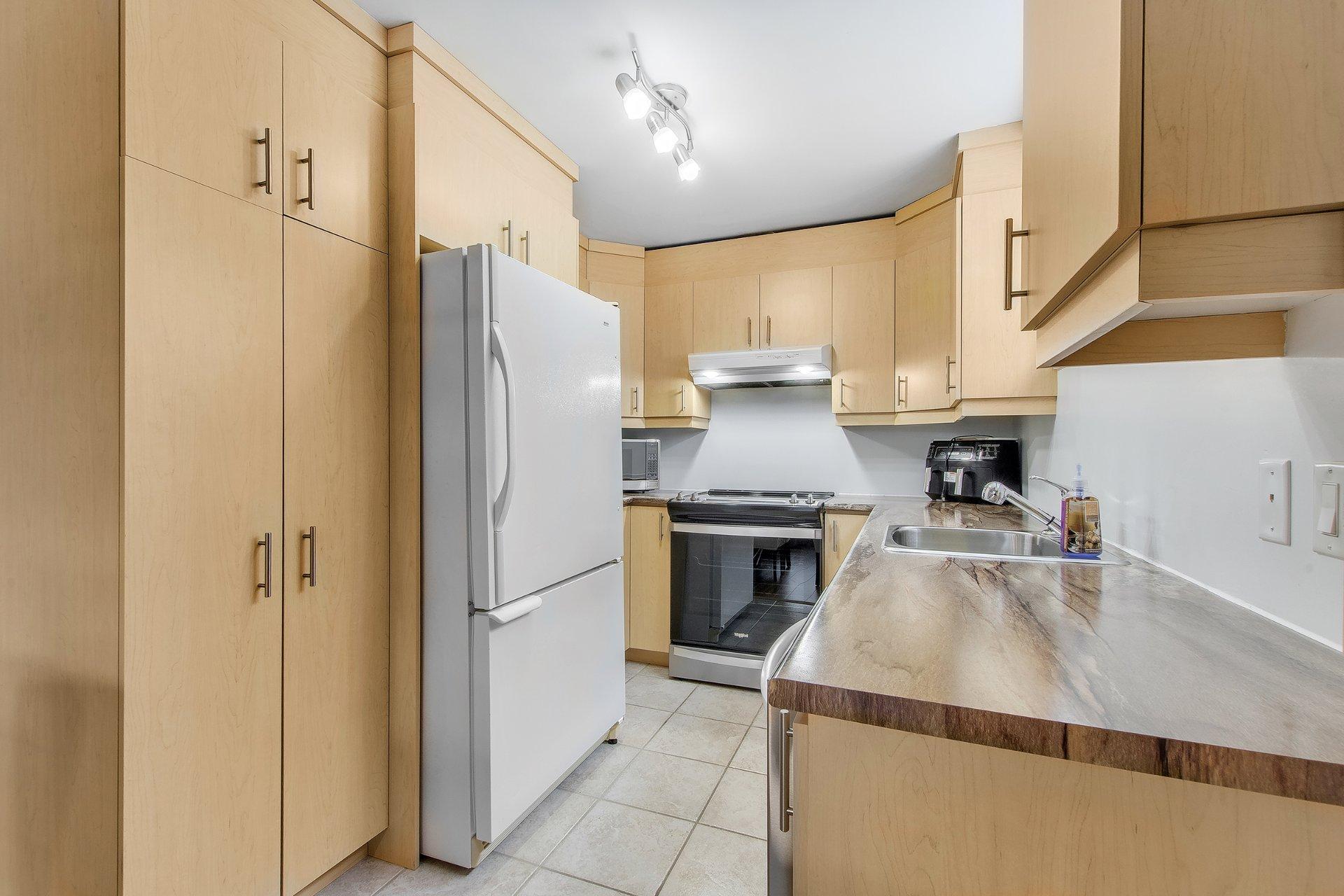 









1493

 - 1595


Av. Rawlinson

,
Mascouche,




QC
J7K1X5

