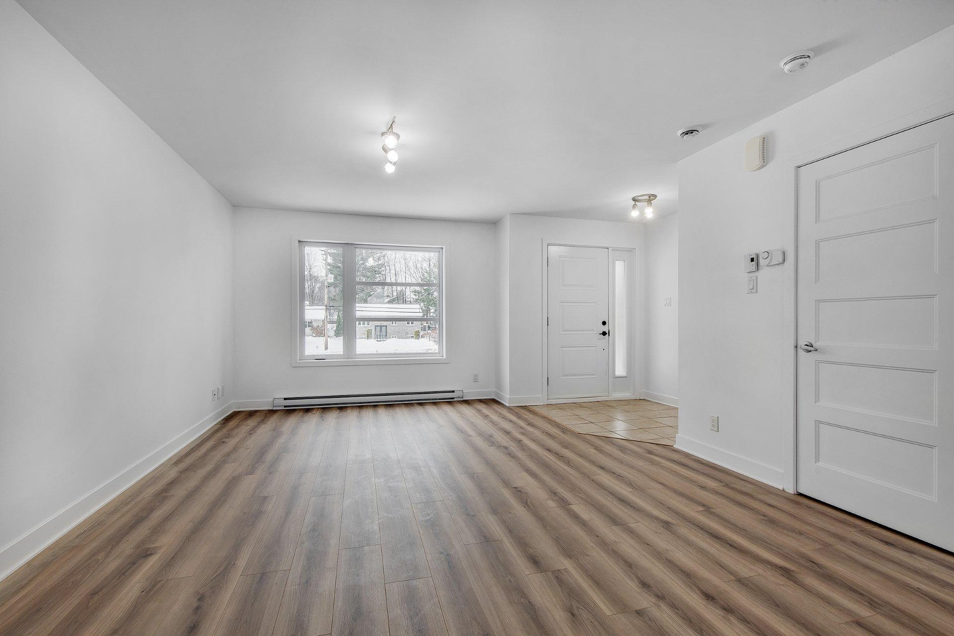 









1493

 - 1595


Av. Rawlinson

,
Mascouche,




QC
J7K1X5

