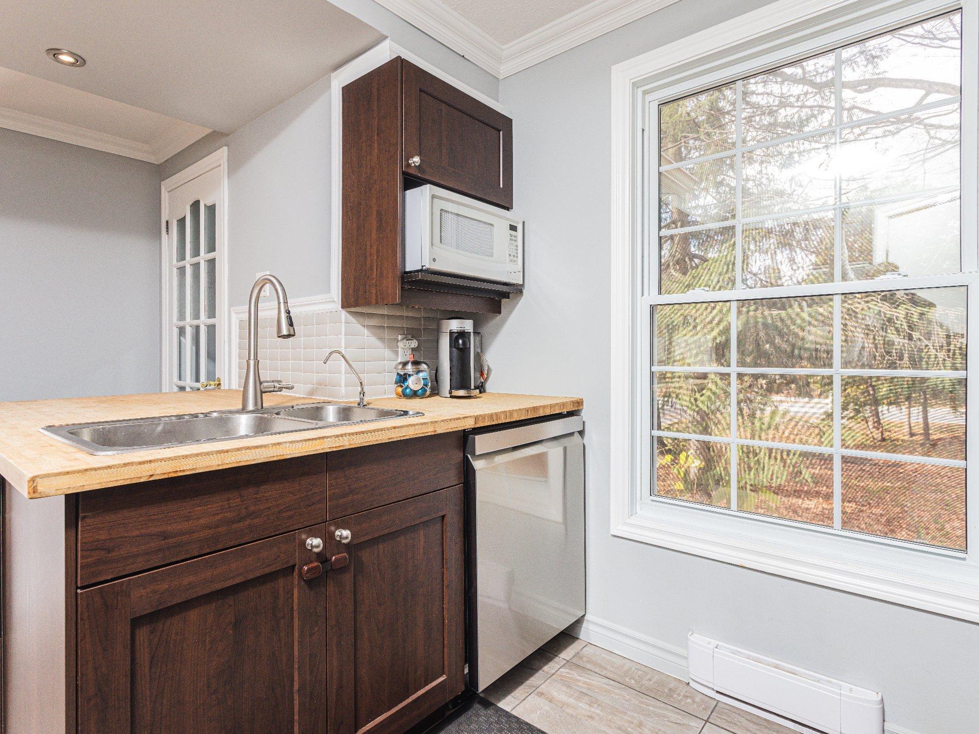 









1733Z


Mtée Harwood

,
Saint-Lazare,




QC
J7T2N3

