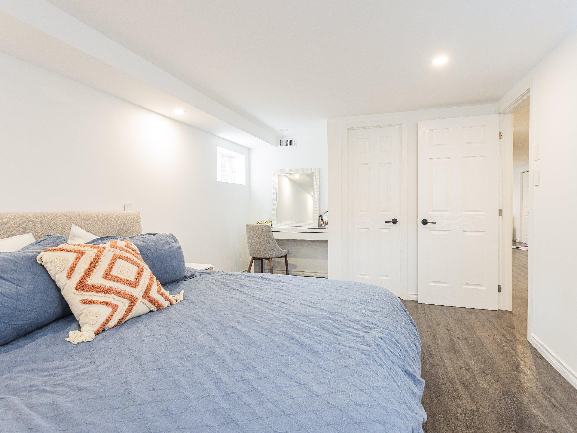 









1733Z


Mtée Harwood

,
Saint-Lazare,




QC
J7T2N3

