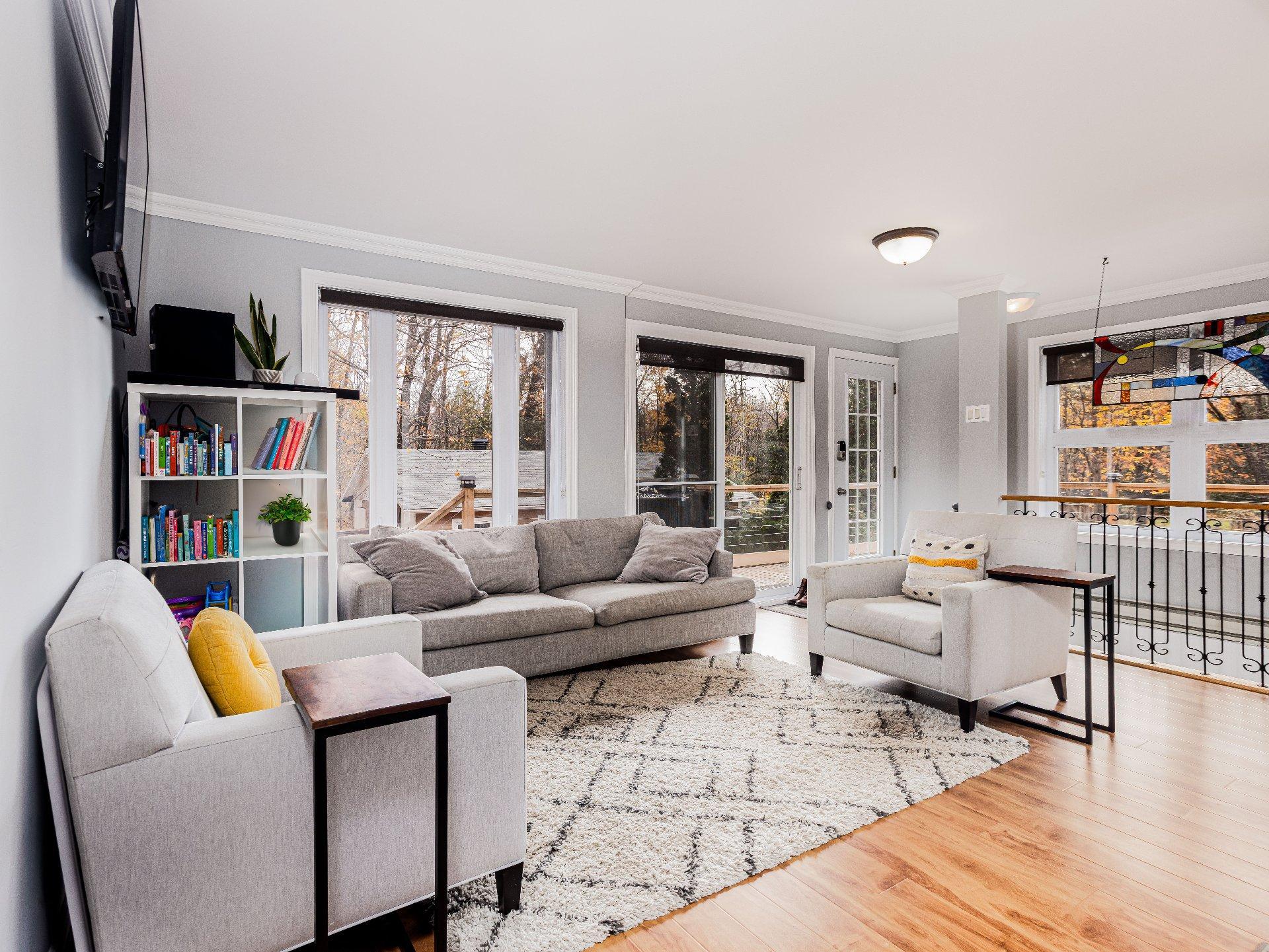 









1733Z


Mtée Harwood

,
Saint-Lazare,




QC
J7T2N3

