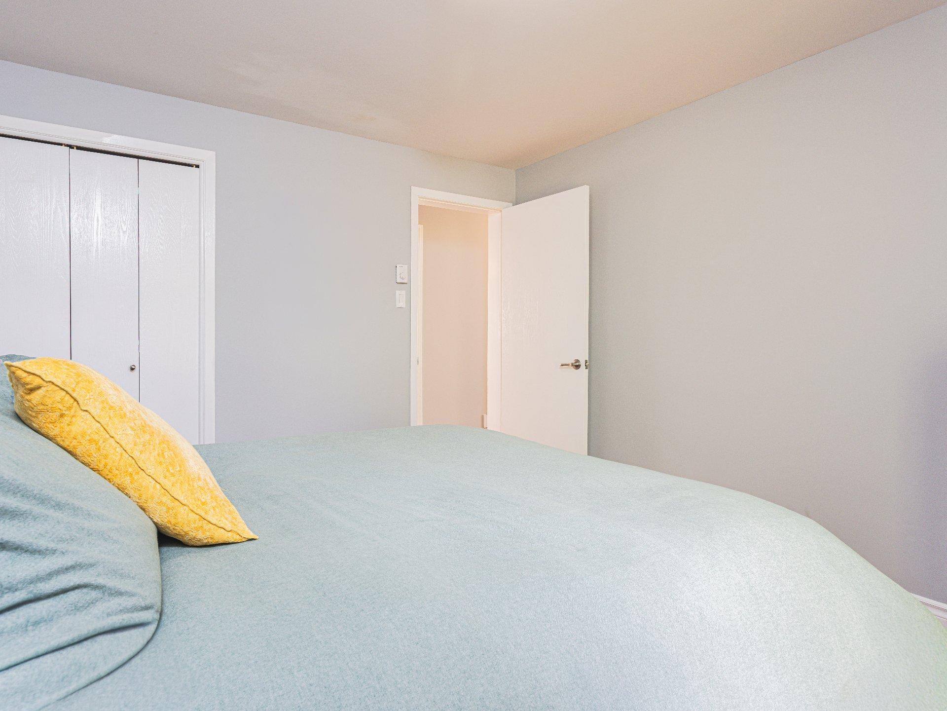 









1733Z


Mtée Harwood

,
Saint-Lazare,




QC
J7T2N3

