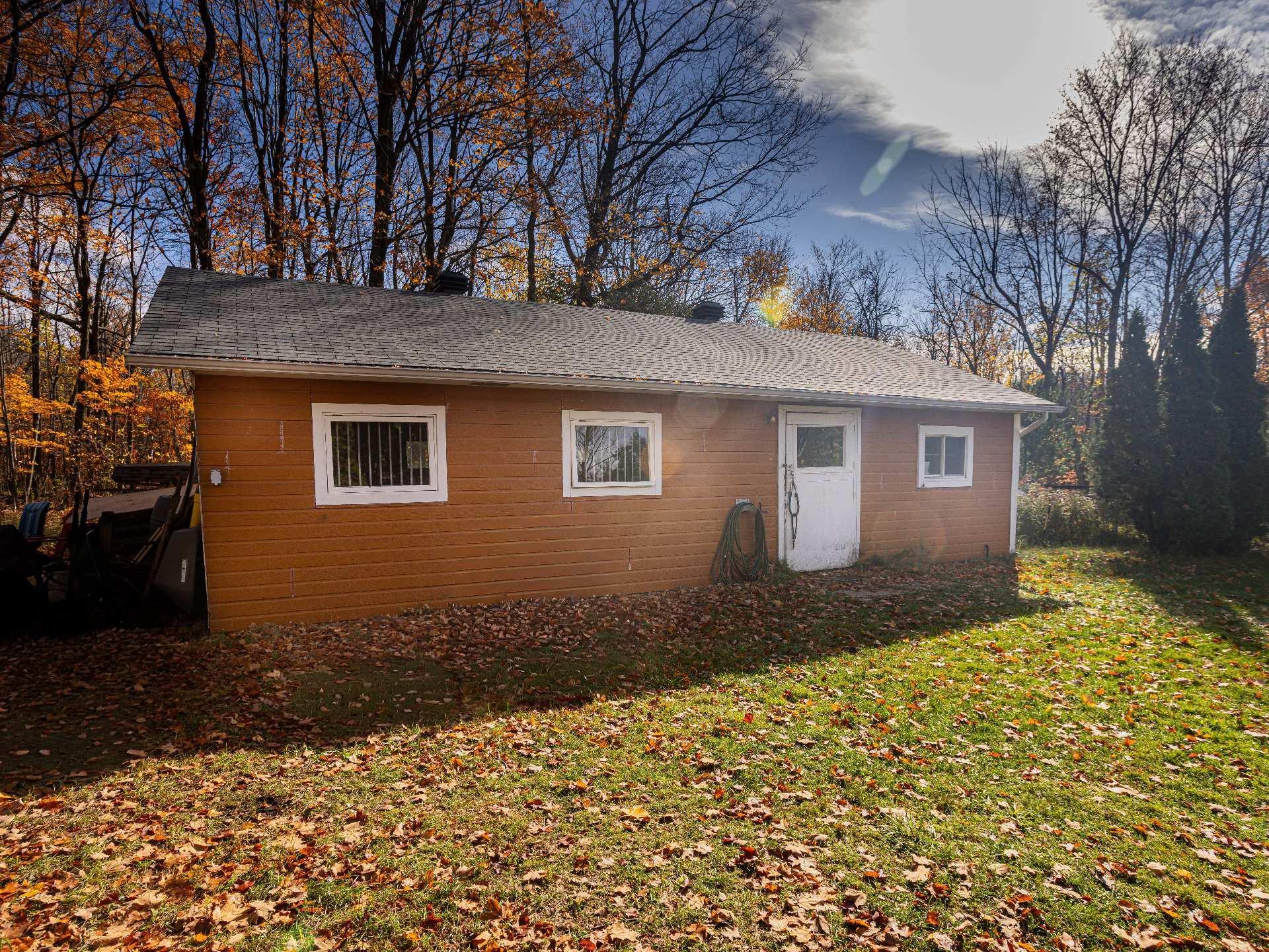 









1733Z


Mtée Harwood

,
Saint-Lazare,




QC
J7T2N3

