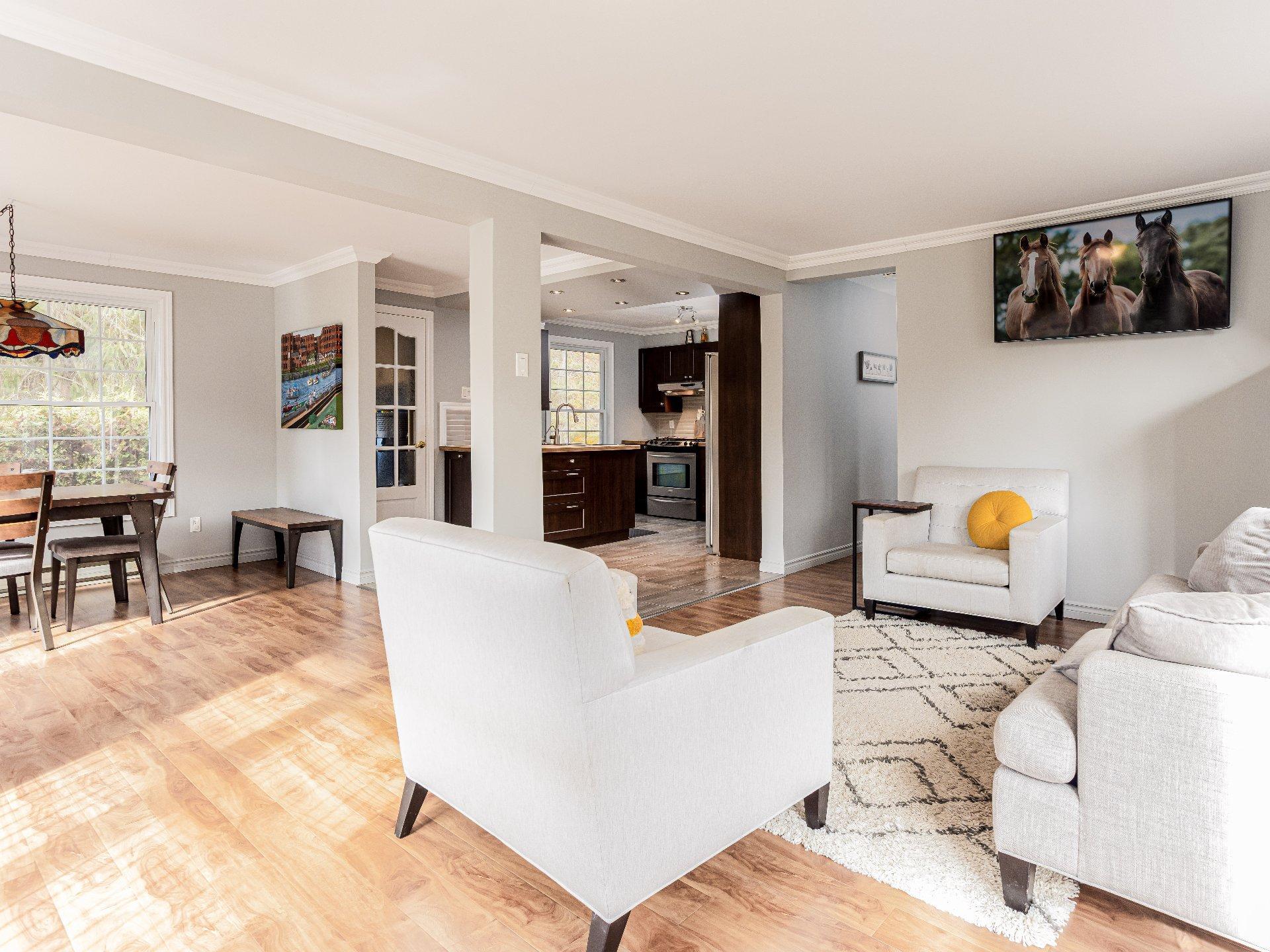 









1733Z


Mtée Harwood

,
Saint-Lazare,




QC
J7T2N3

