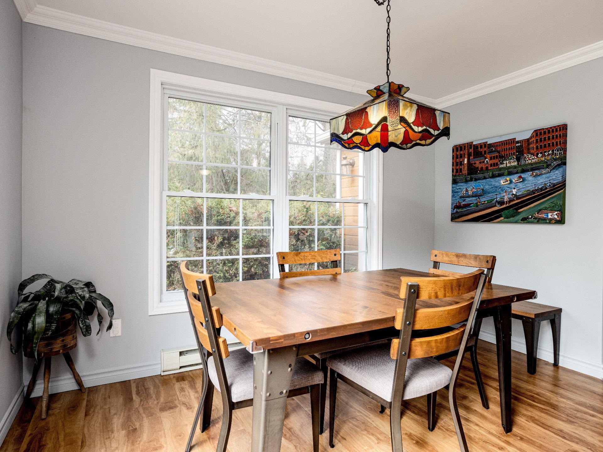 









1733Z


Mtée Harwood

,
Saint-Lazare,




QC
J7T2N3

