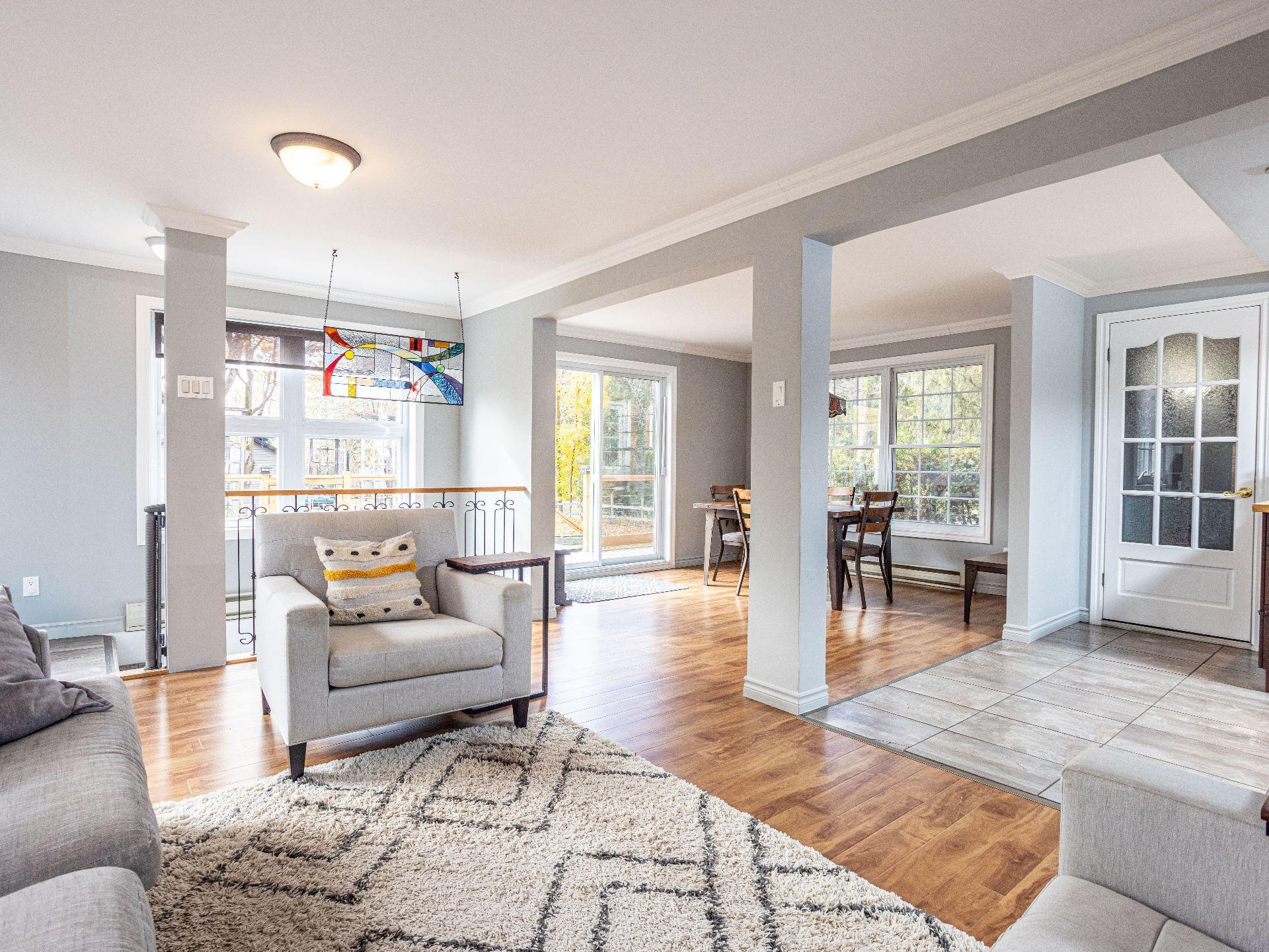 









1733Z


Mtée Harwood

,
Saint-Lazare,




QC
J7T2N3

