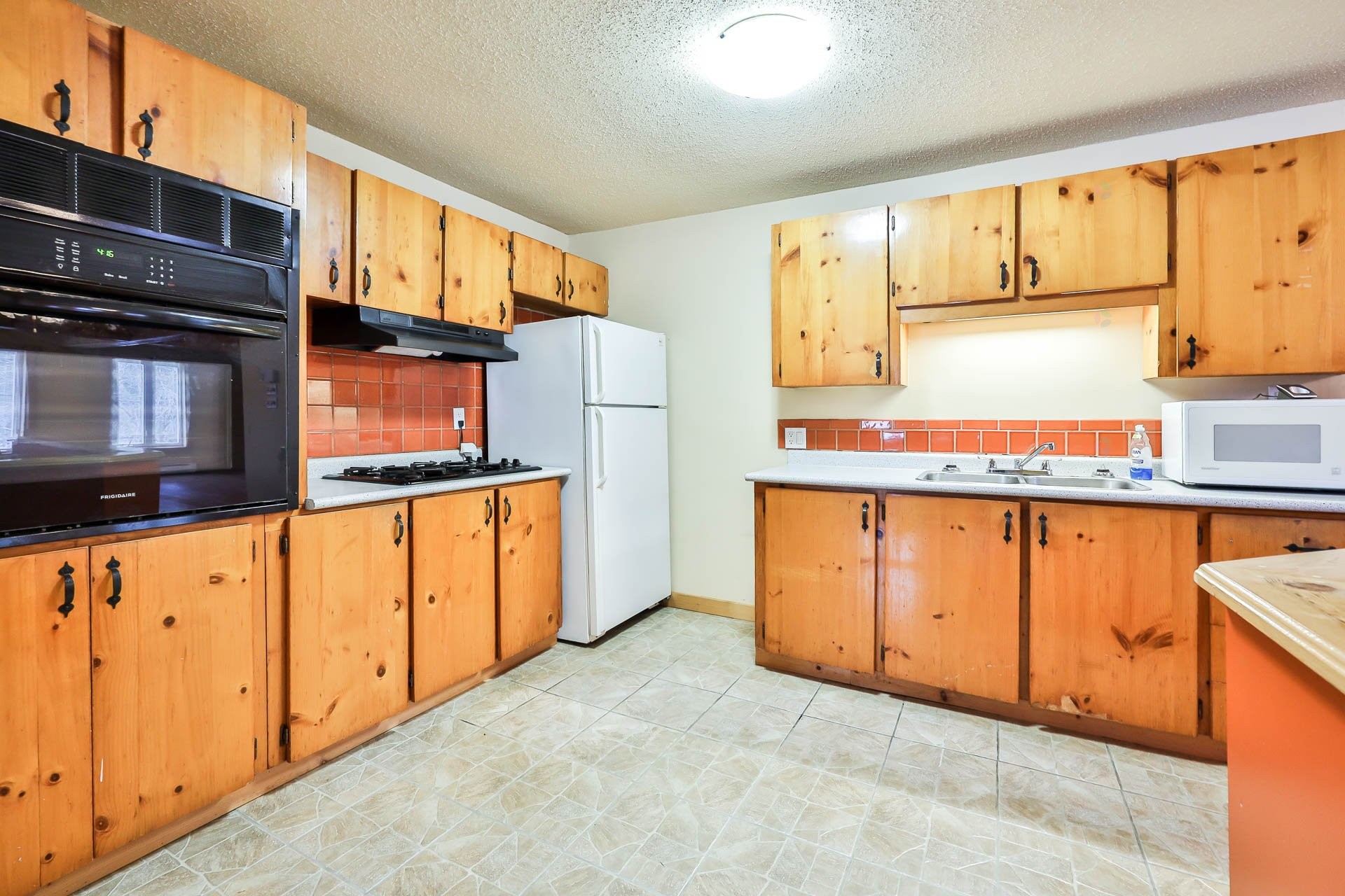 









405


Ch. de la Rivière-Blanche

,
Mayo,




QC
J8L4K5

