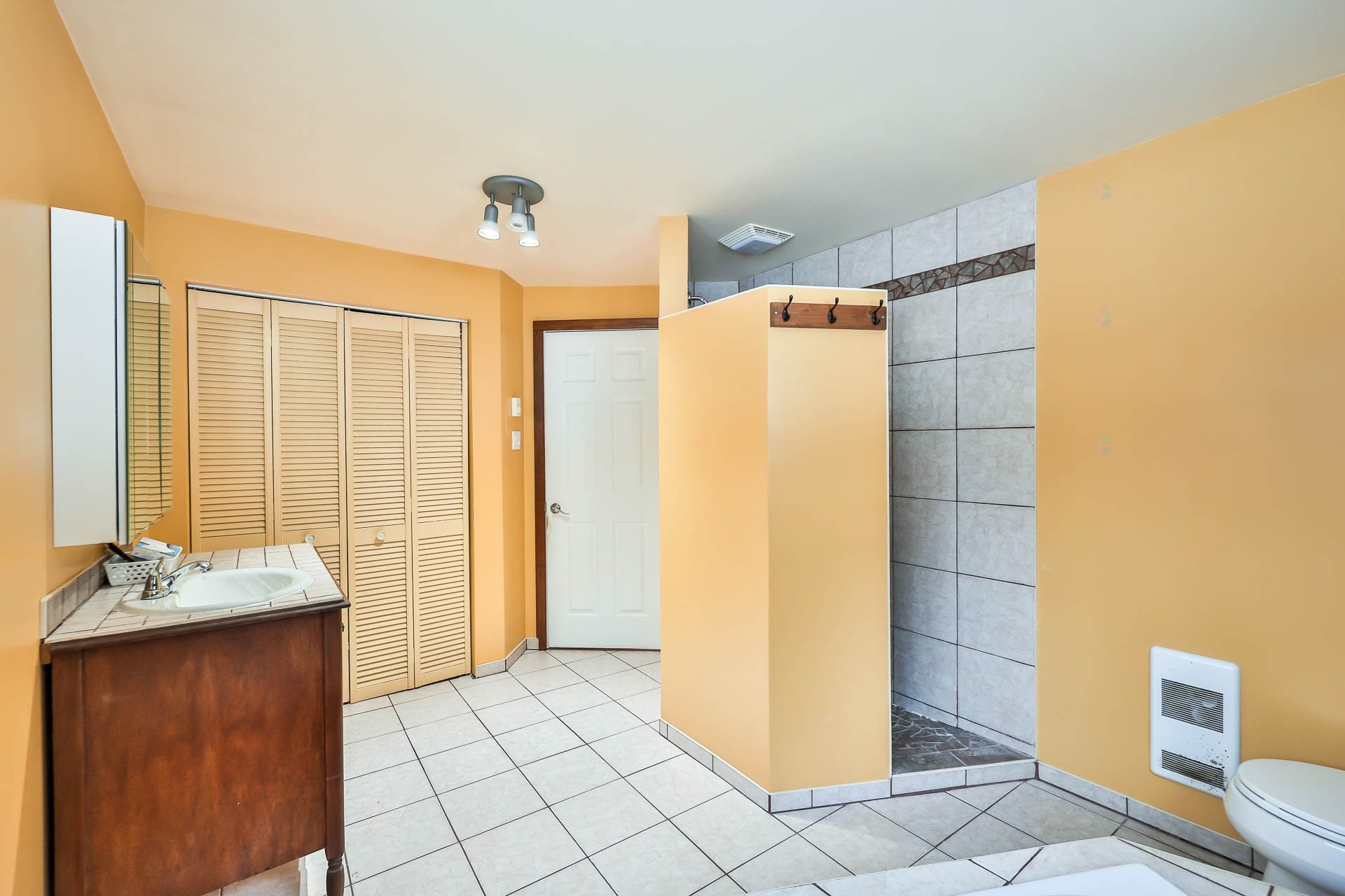 









405


Ch. de la Rivière-Blanche

,
Mayo,




QC
J8L4K5

