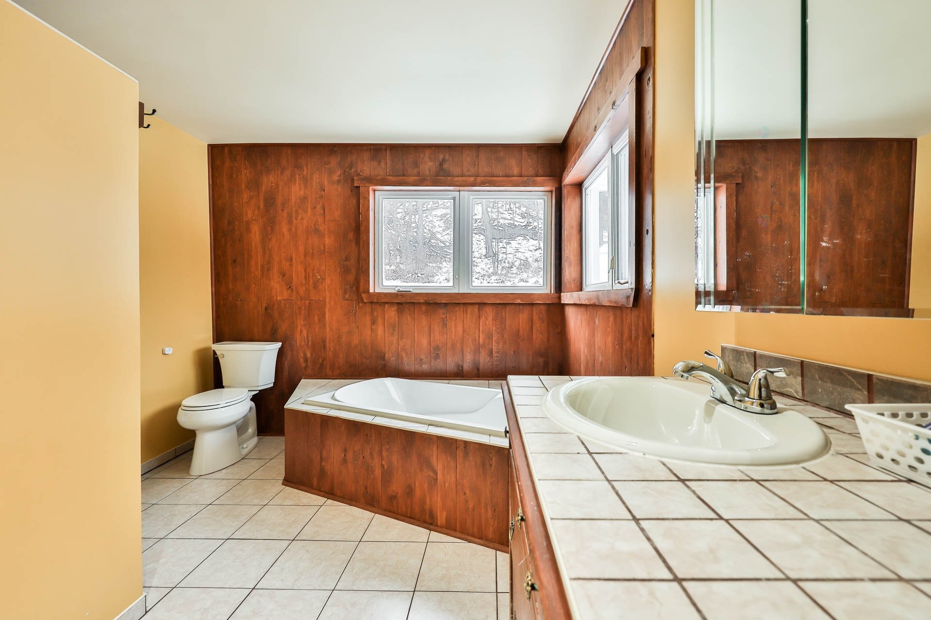 









405


Ch. de la Rivière-Blanche

,
Mayo,




QC
J8L4K5

