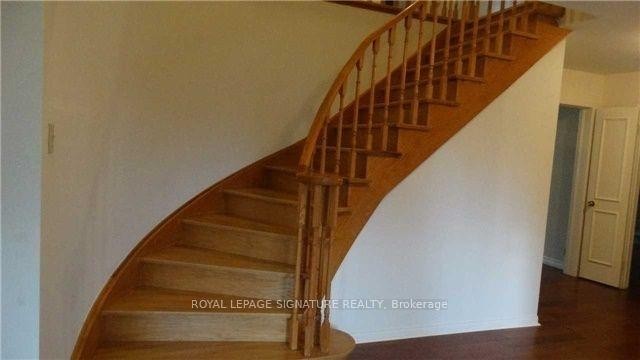 









10


Teagarden

Court,
Toronto,




ON
M2N 5Z9

