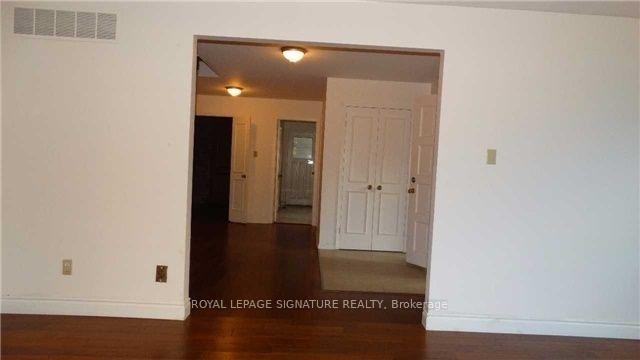 









10


Teagarden

Court,
Toronto,




ON
M2N 5Z9

